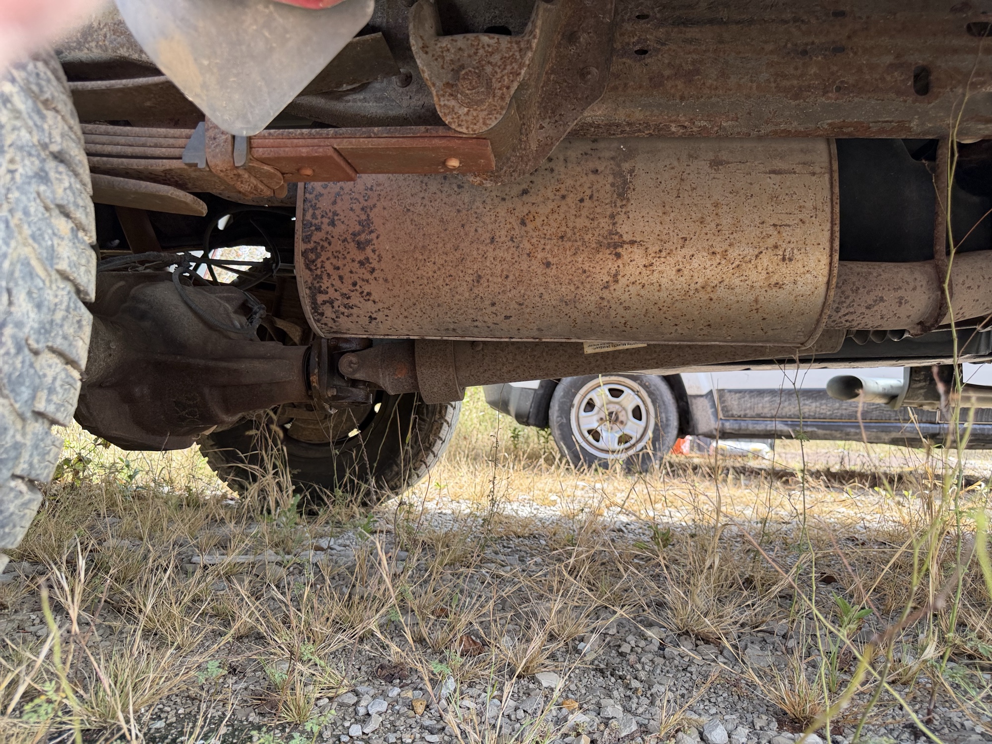 2003 ford f-350-sd xl-supercab-4wd with 175726 miles for sale near St. Louis, Missouri 106734_20_undercar_rear_pass.jpg