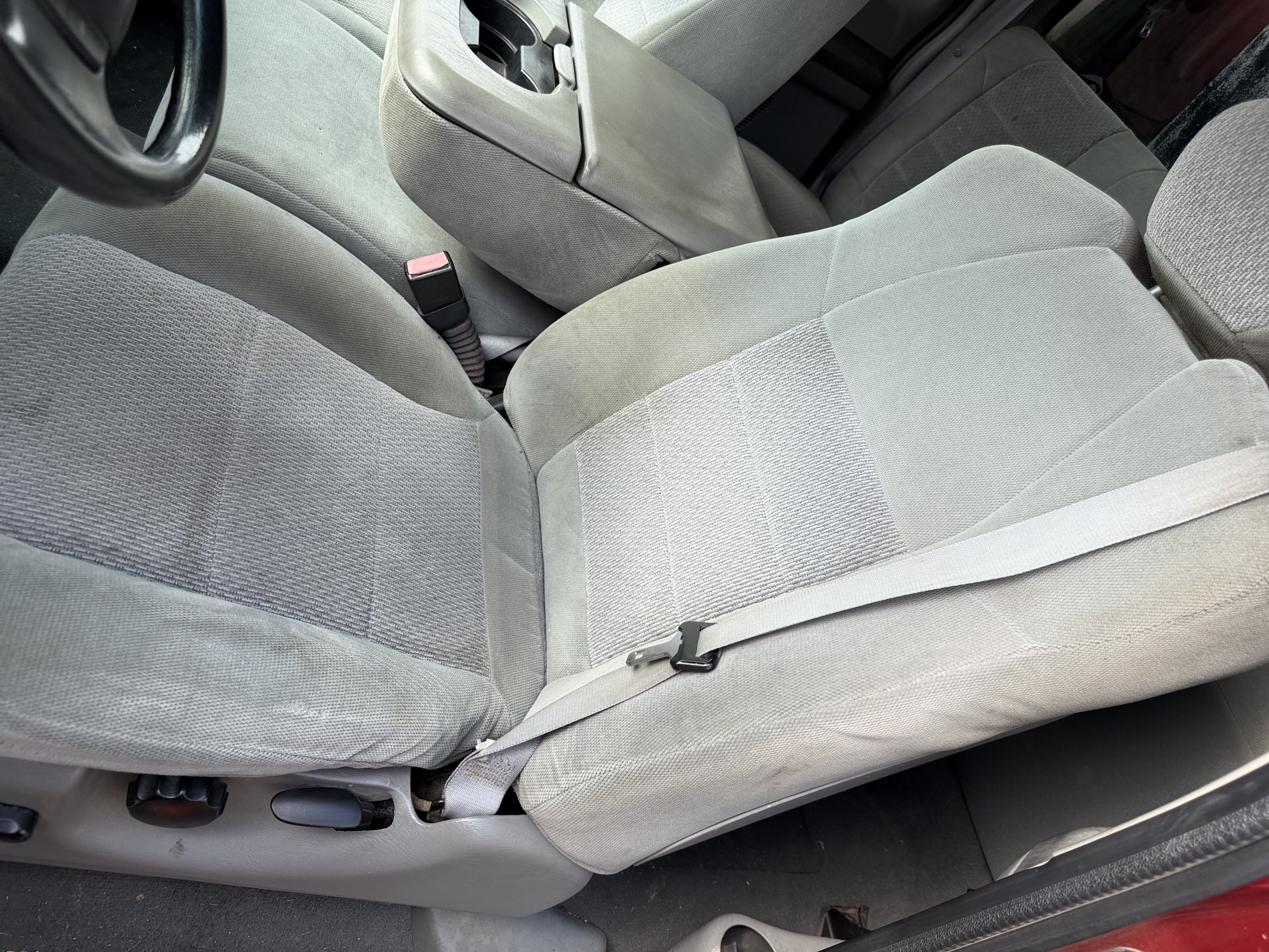 2003 ford f-350-sd xl-supercab-4wd with 175726 miles for sale near St. Louis, Missouri 106734_22_driver_seat.jpg