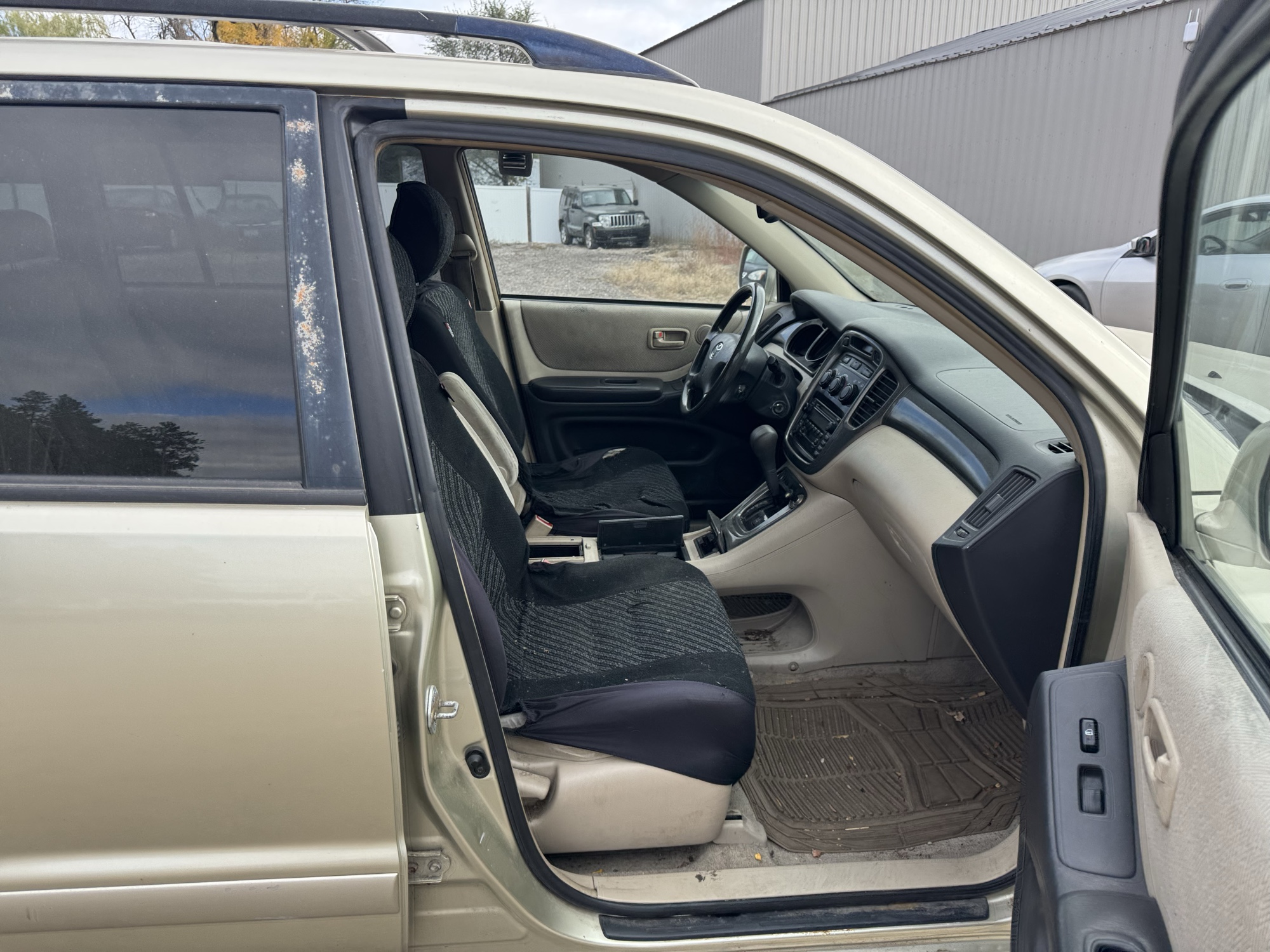 2003 toyota highlander v6-4wd with 185560 miles for sale near Elk River, Minnesota 106735_31_passenger_seat.jpg