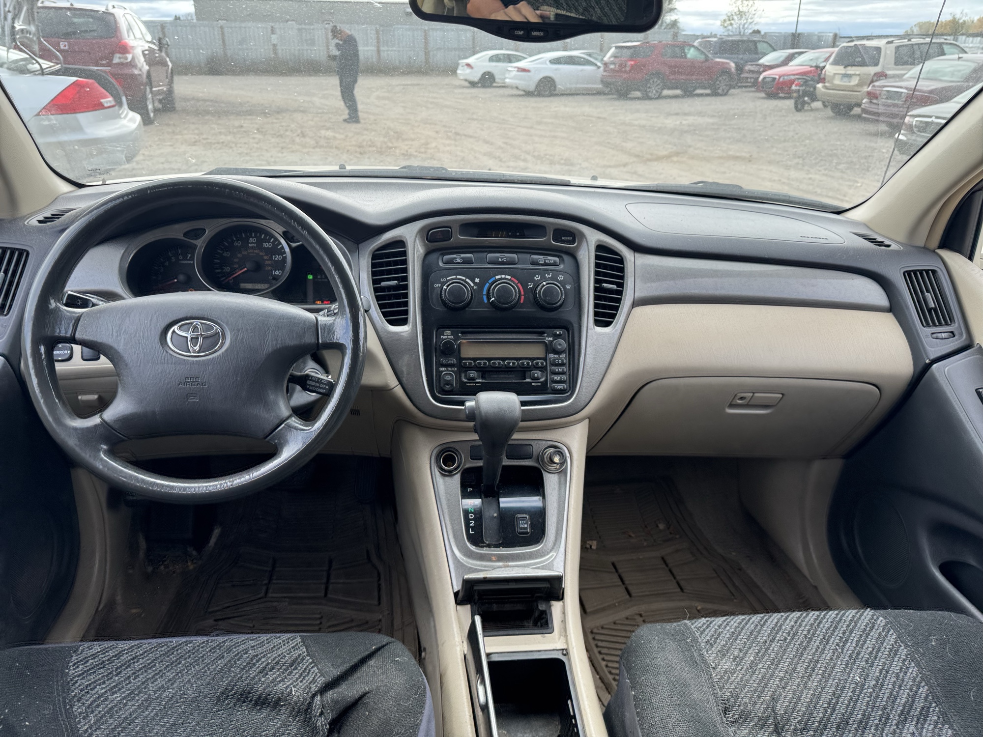 2003 toyota highlander v6-4wd with 185560 miles for sale near Elk River, Minnesota 106735_34_whole_dash.jpg