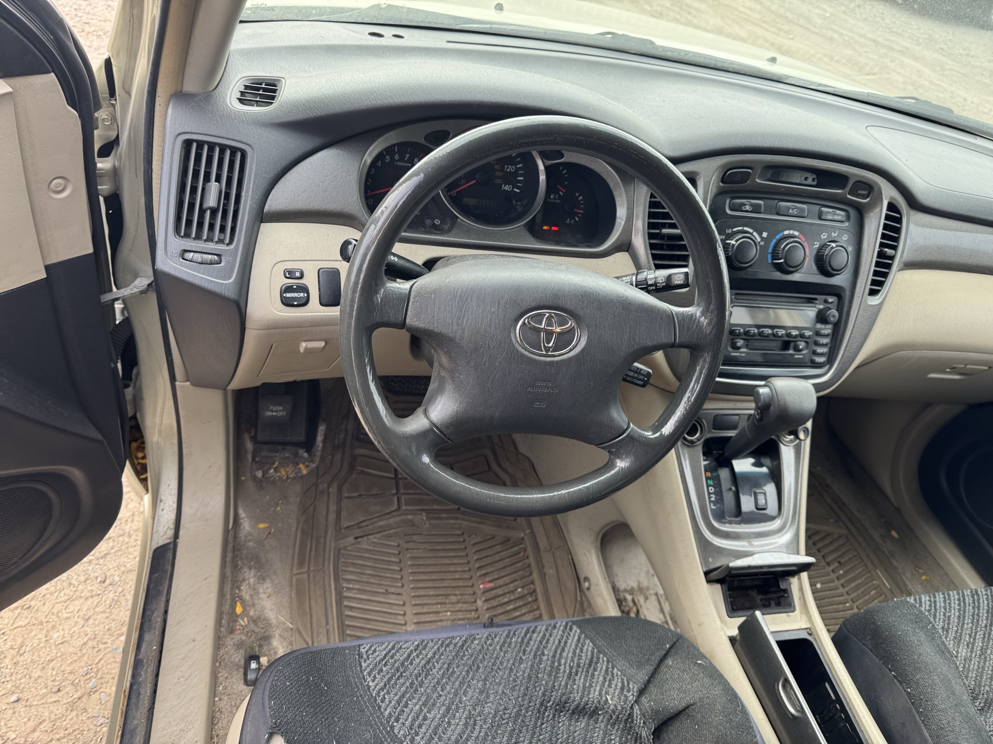 2003 toyota highlander v6-4wd with 185560 miles for sale near Elk River, Minnesota 106735_36_steering_wheel.jpg