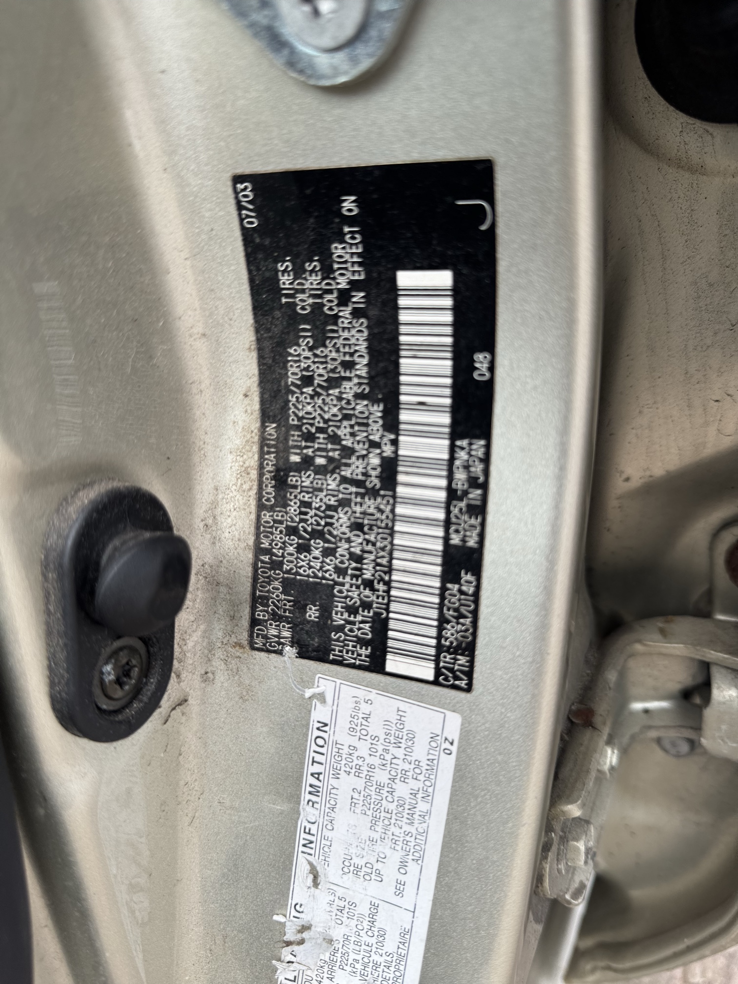 2003 toyota highlander v6-4wd with 185560 miles for sale near Elk River, Minnesota 106735_47_door_vin_sticker.jpg