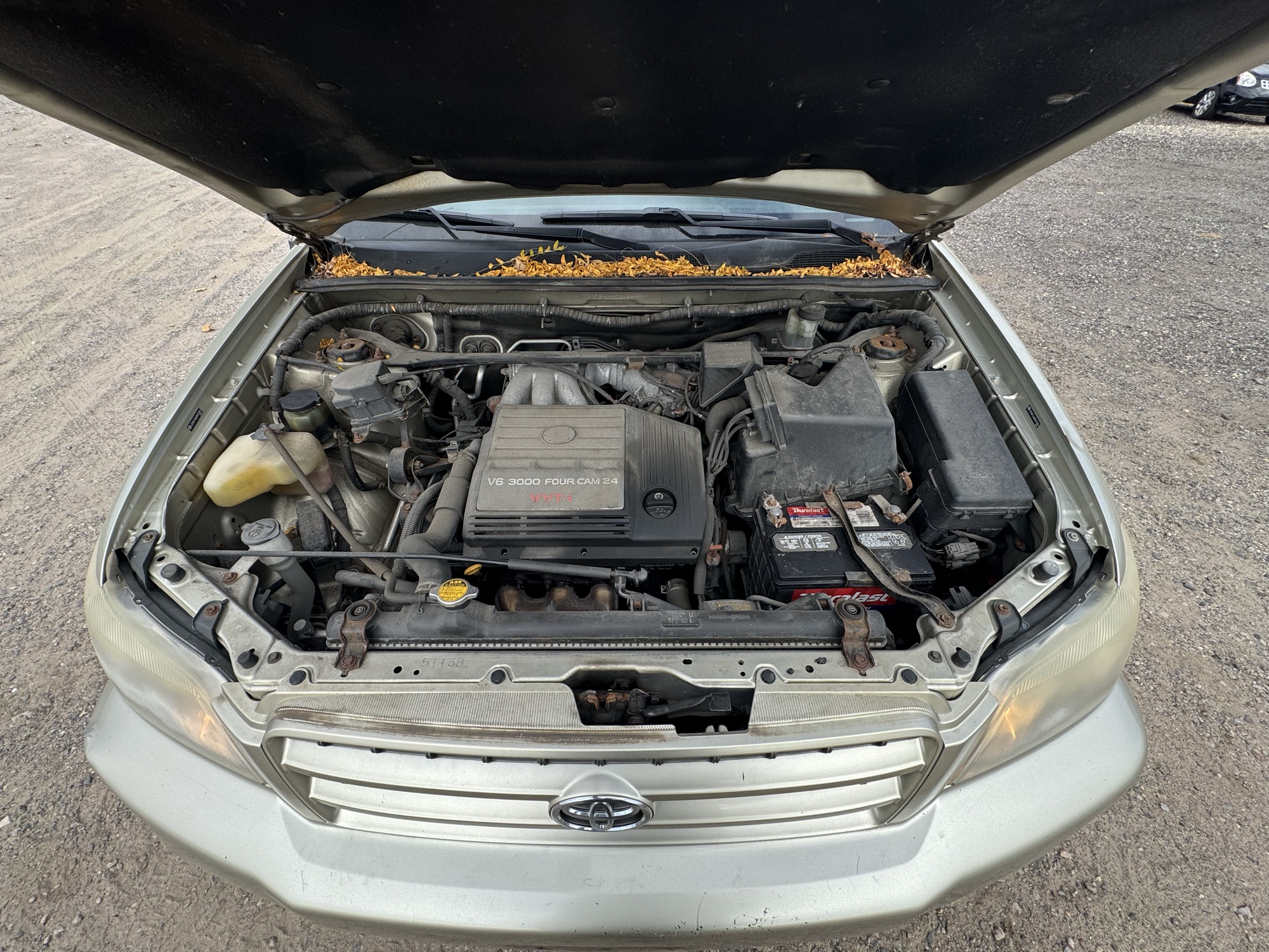 2003 toyota highlander v6-4wd with 185560 miles for sale near Elk River, Minnesota 106735_49_engine_bay.jpg