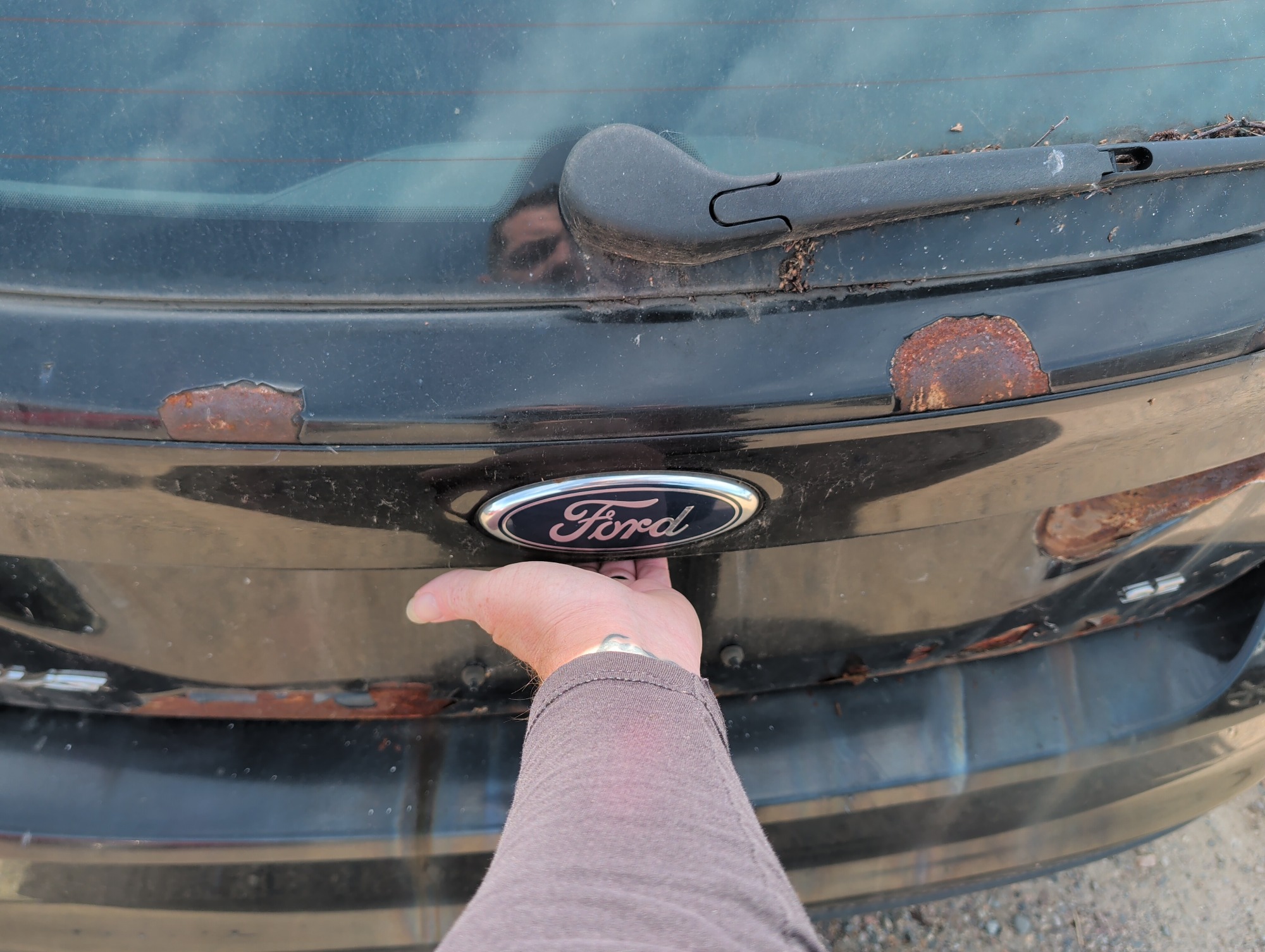 2012 ford focus se with 294536 miles for sale near Elk River, Minnesota 106737_26_trunk.jpg