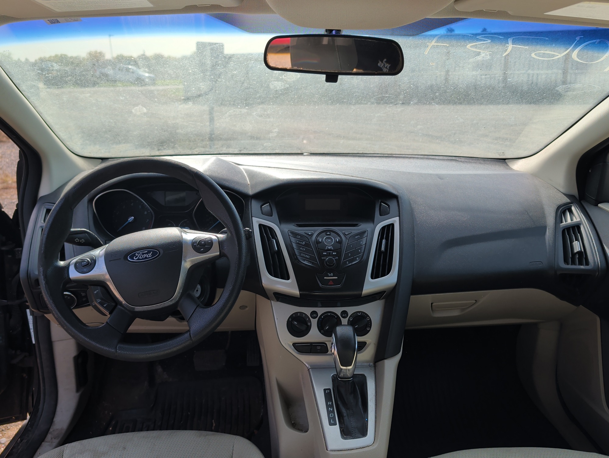 2012 ford focus se with 294536 miles for sale near Elk River, Minnesota 106737_34_whole_dash.jpg