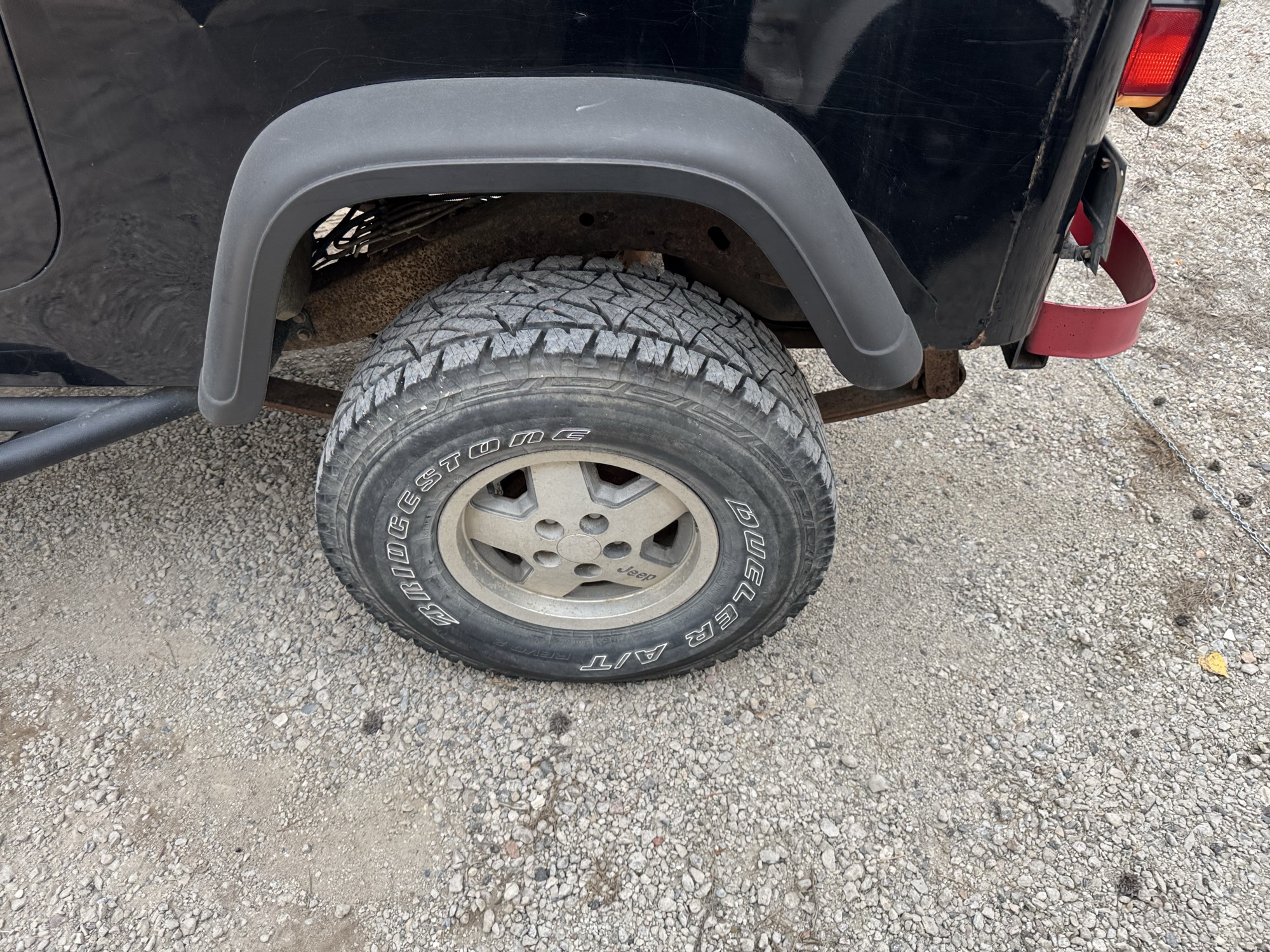 1995 jeep wrangler s with 122426 miles for sale near Elk River, Minnesota 106738_13_rear_drv_wheel.jpg
