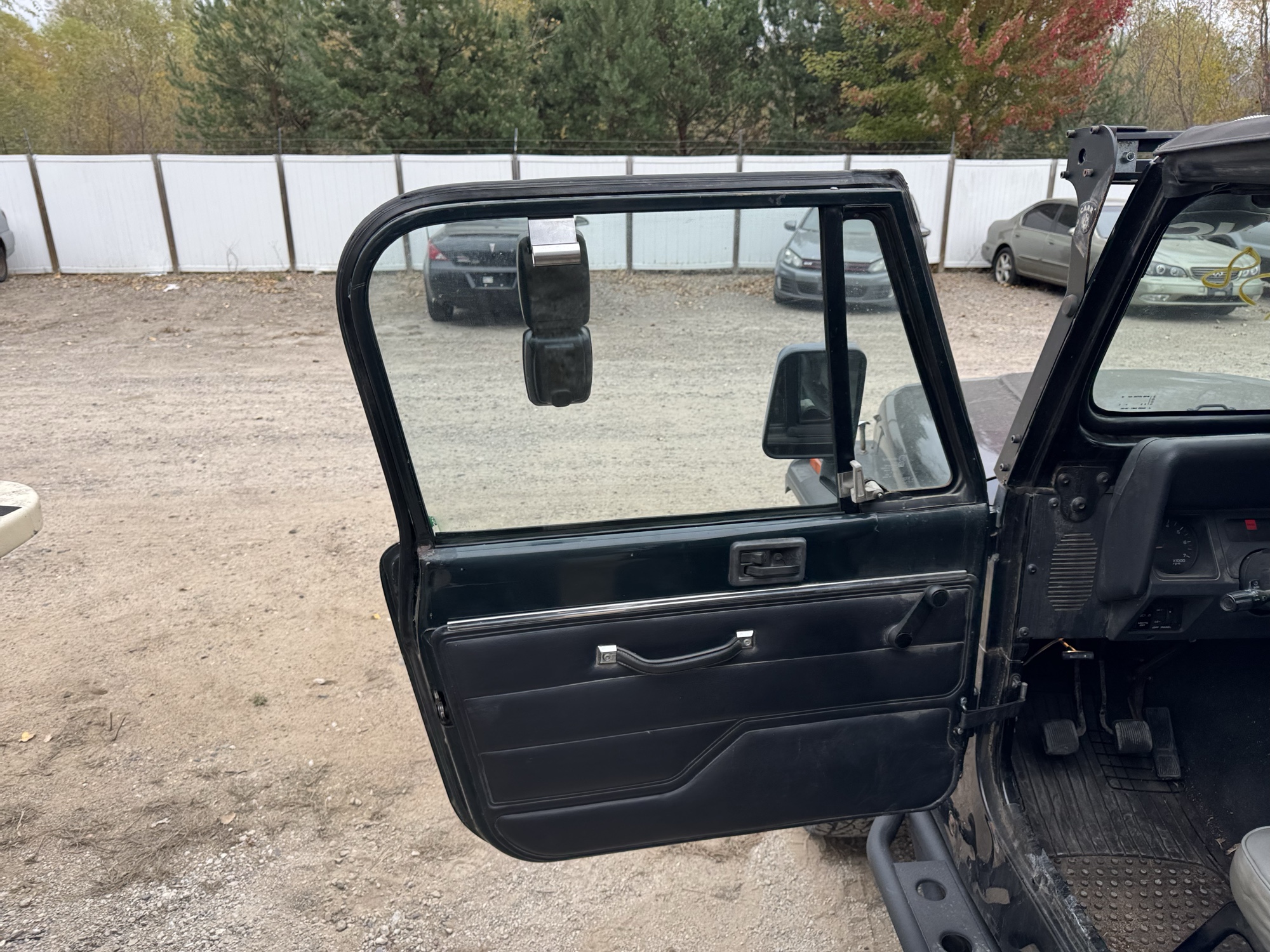1995 jeep wrangler s with 122426 miles for sale near Elk River, Minnesota 106738_23_driver_door_panel.jpg
