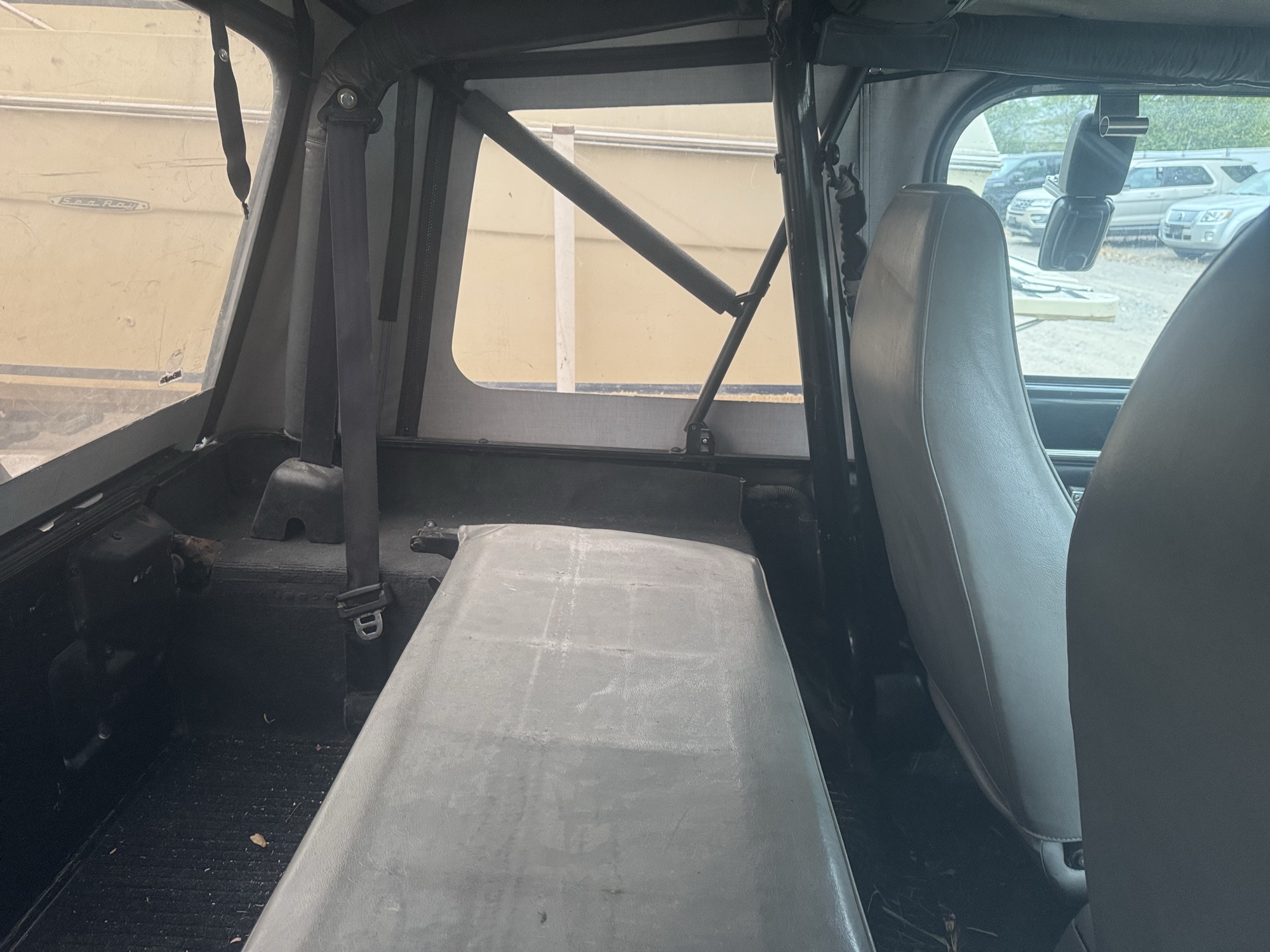 1995 jeep wrangler s with 122426 miles for sale near Elk River, Minnesota 106738_28_pass_rear_seat.jpg