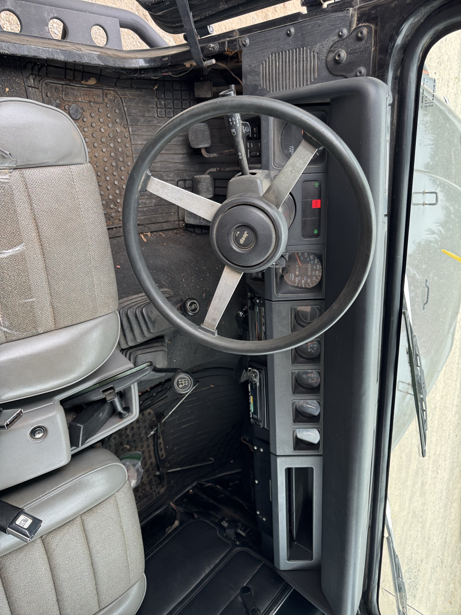 1995 jeep wrangler s with 122426 miles for sale near Elk River, Minnesota 106738_34_whole_dash.jpg