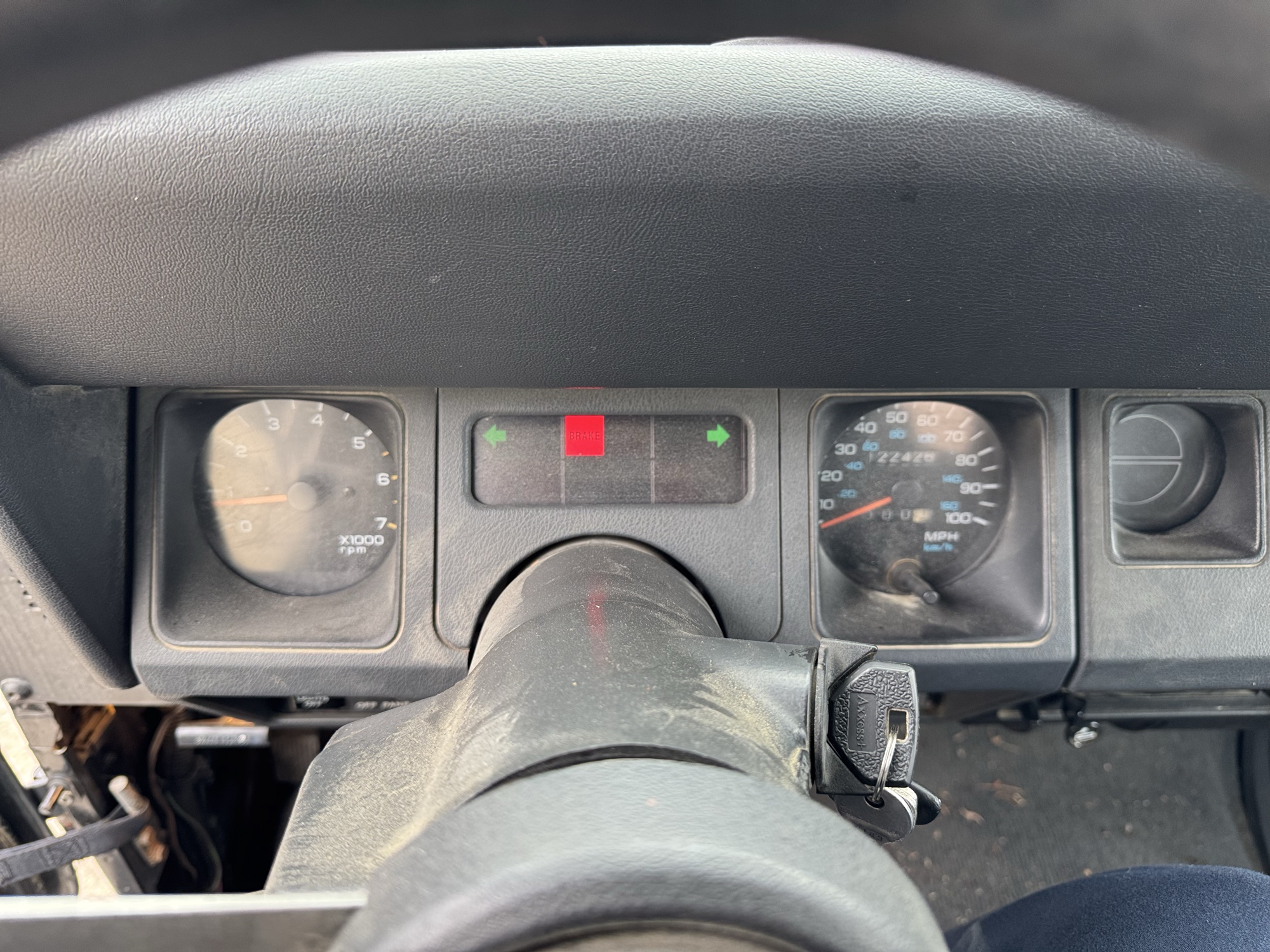 1995 jeep wrangler s with 122426 miles for sale near Elk River, Minnesota 106738_43_gauge_cluster.jpg