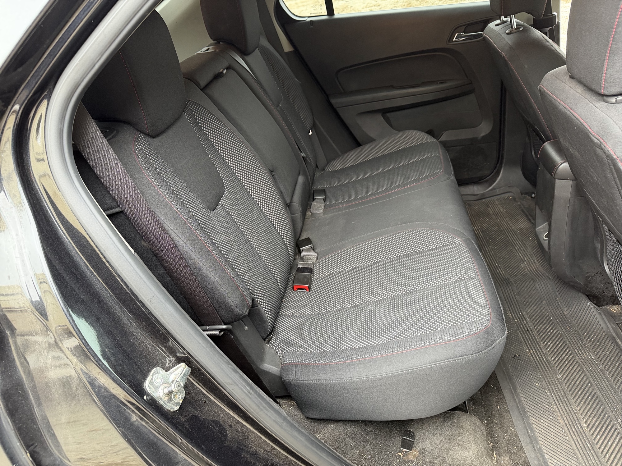 2011 chevrolet equinox 2lt-awd with 227351 miles for sale near Elk River, Minnesota 106739_28_pass_rear_seat.jpg