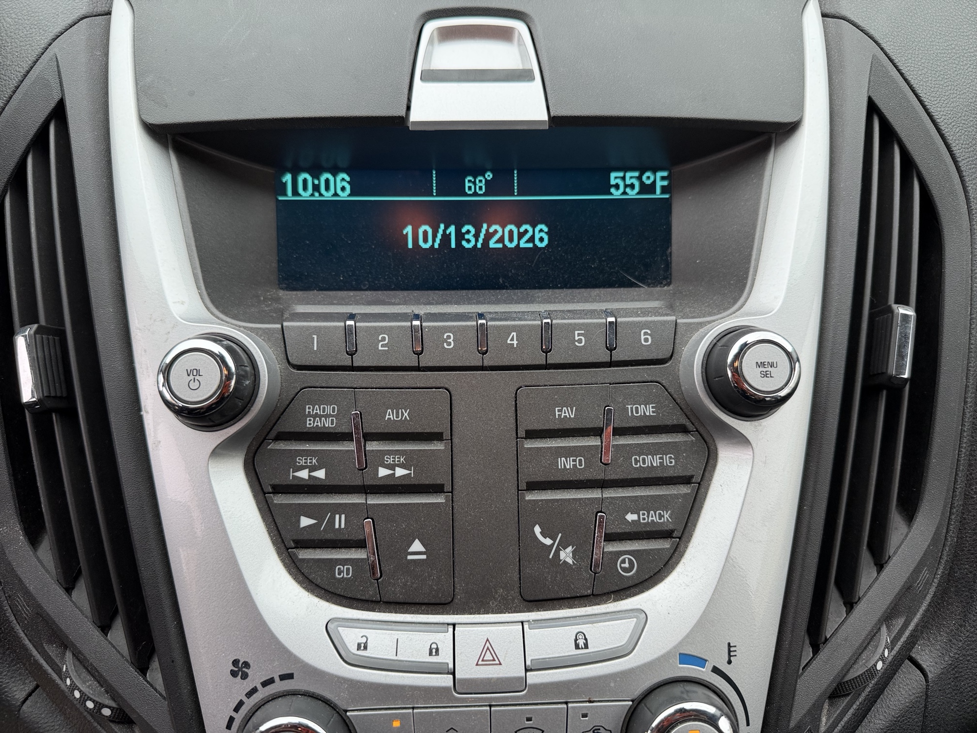 2011 chevrolet equinox 2lt-awd with 227351 miles for sale near Elk River, Minnesota 106739_39_radio_closeup.jpg