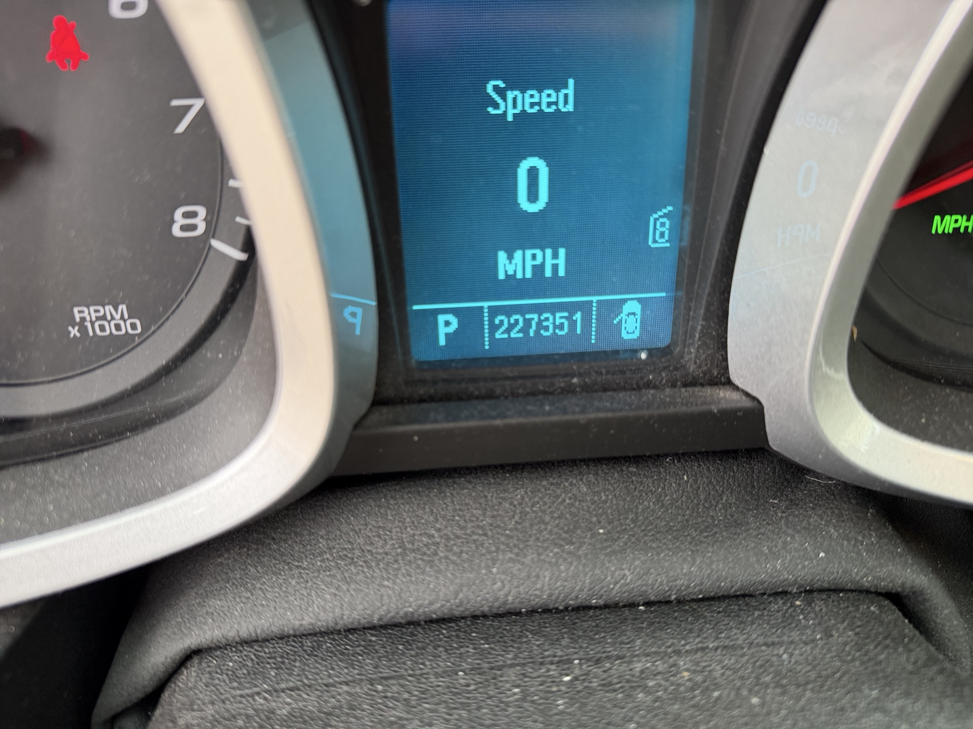 2011 chevrolet equinox 2lt-awd with 227351 miles for sale near Elk River, Minnesota 106739_44_mileage_closeup.jpg