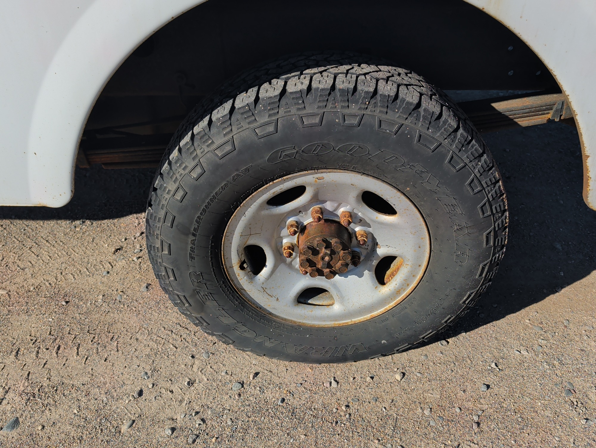 2002 chevrolet silverado-2500hd ext.-cab-short-bed-4wd with 237298 miles for sale near Elk River, Minnesota 106743_13_rear_drv_wheel.jpg