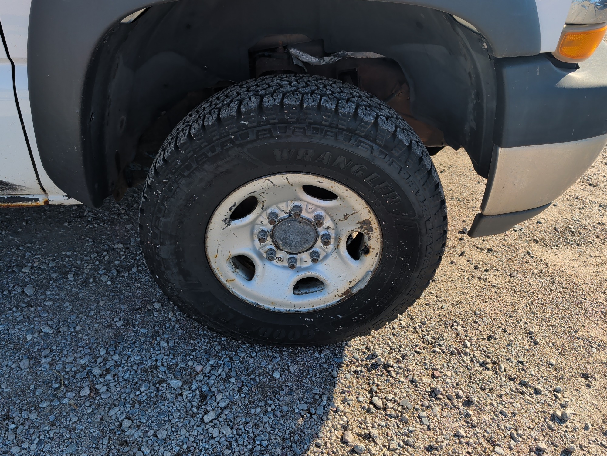 2002 chevrolet silverado-2500hd ext.-cab-short-bed-4wd with 237298 miles for sale near Elk River, Minnesota 106743_15_front_pass_wheel.jpg