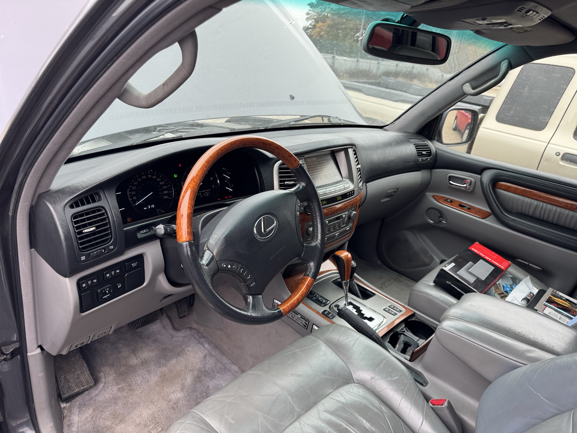 2004 lexus lx-470 sport-utility with 318395 miles for sale near Elk River, Minnesota 106745_33_dash_from_driver.jpg