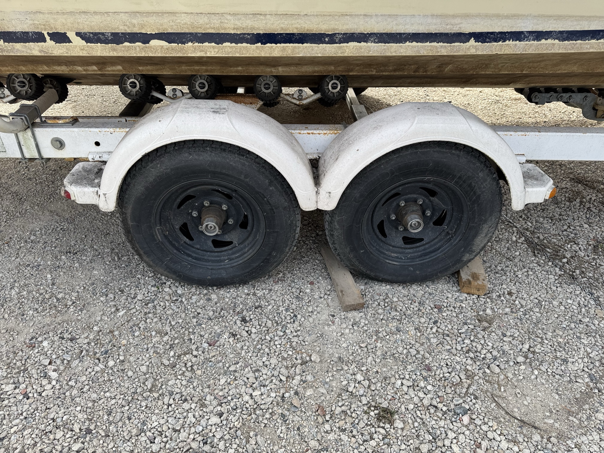 1984 sea-ray sundance for sale near Elk River, Minnesota 106746_15_front_pass_wheel.jpg