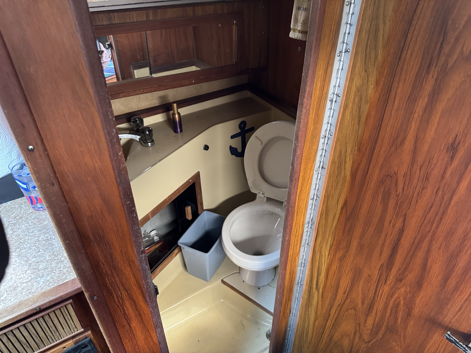 1984 sea-ray sundance for sale near Elk River, Minnesota 106746_28_pass_rear_seat.jpg