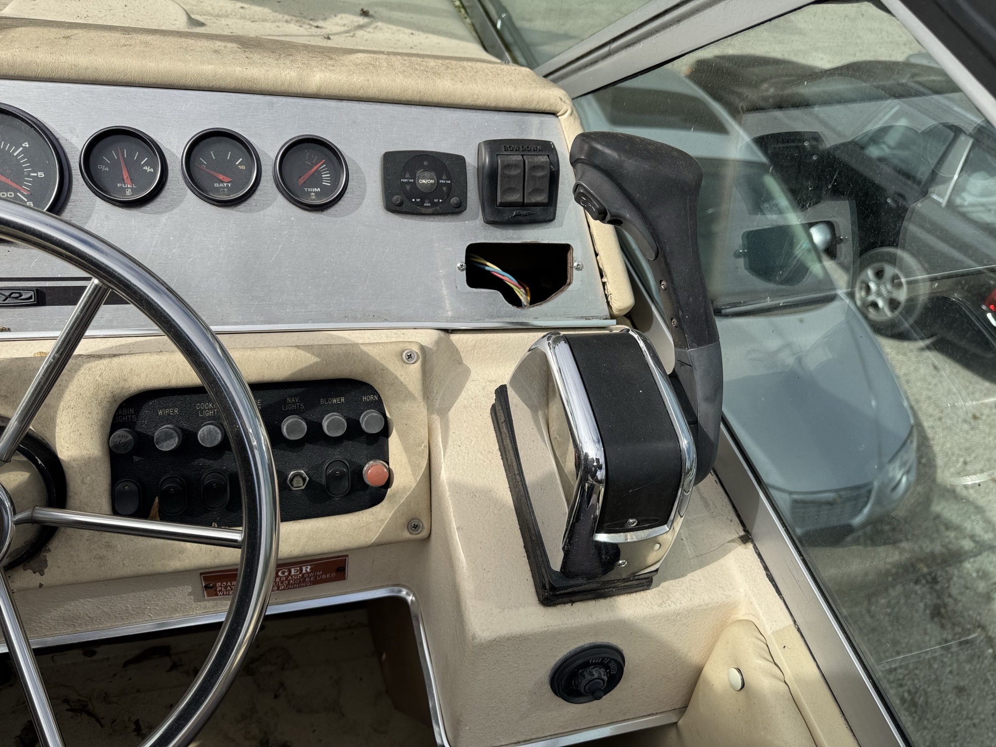 1984 sea-ray sundance for sale near Elk River, Minnesota 106746_41_shifter.jpg
