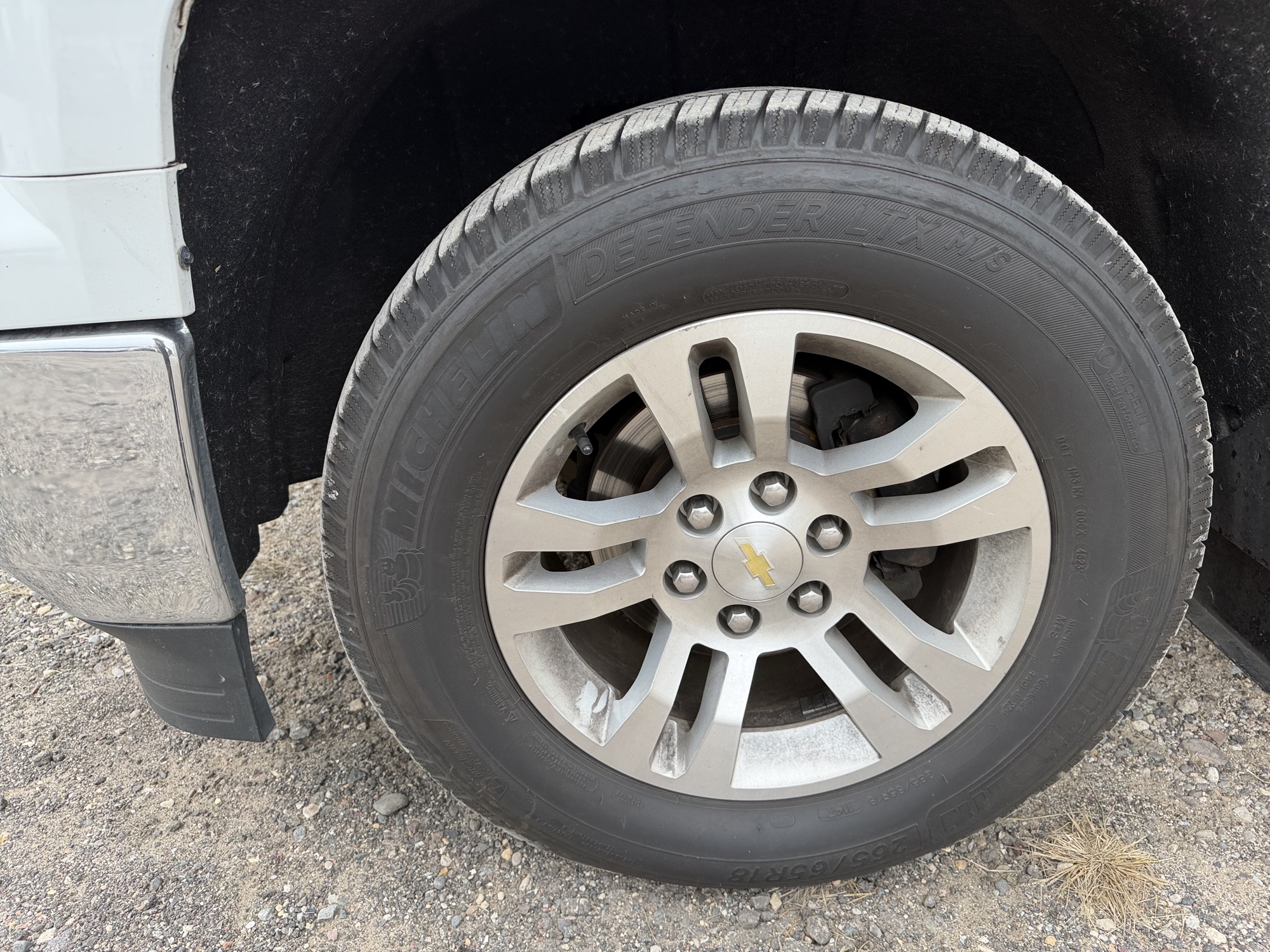 2015 chevrolet silverado-1500 lt-double-cab-4wd with 227035 miles for sale near Elk River, Minnesota 106748_12_drv_front_wheel.jpg