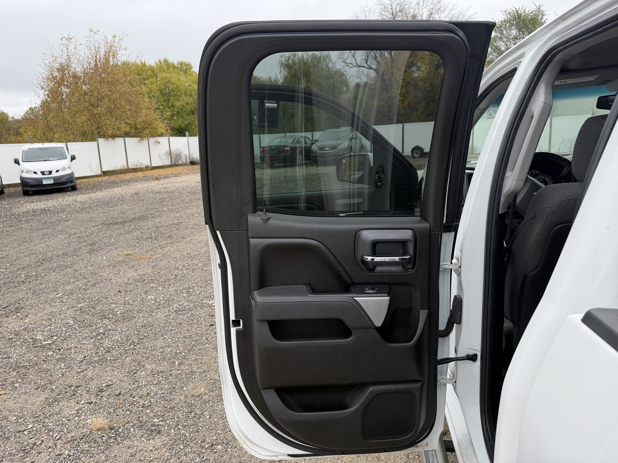 2015 chevrolet silverado-1500 lt-double-cab-4wd with 227035 miles for sale near Elk River, Minnesota 106748_25_drv_rear_door_panel.jpg