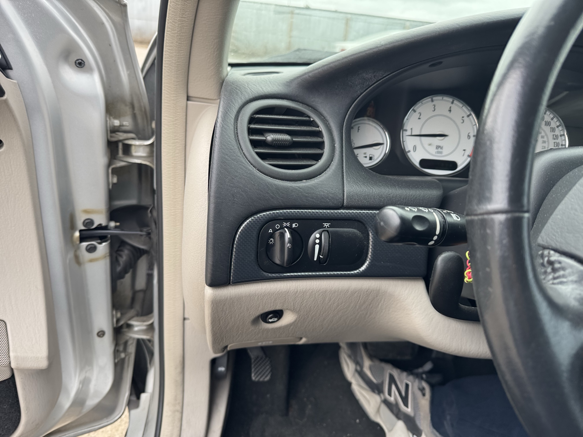 2002 chrysler 300m special with 71521 miles for sale near Elk River, Minnesota 106749_37_left_of_steering_wheel.jpg