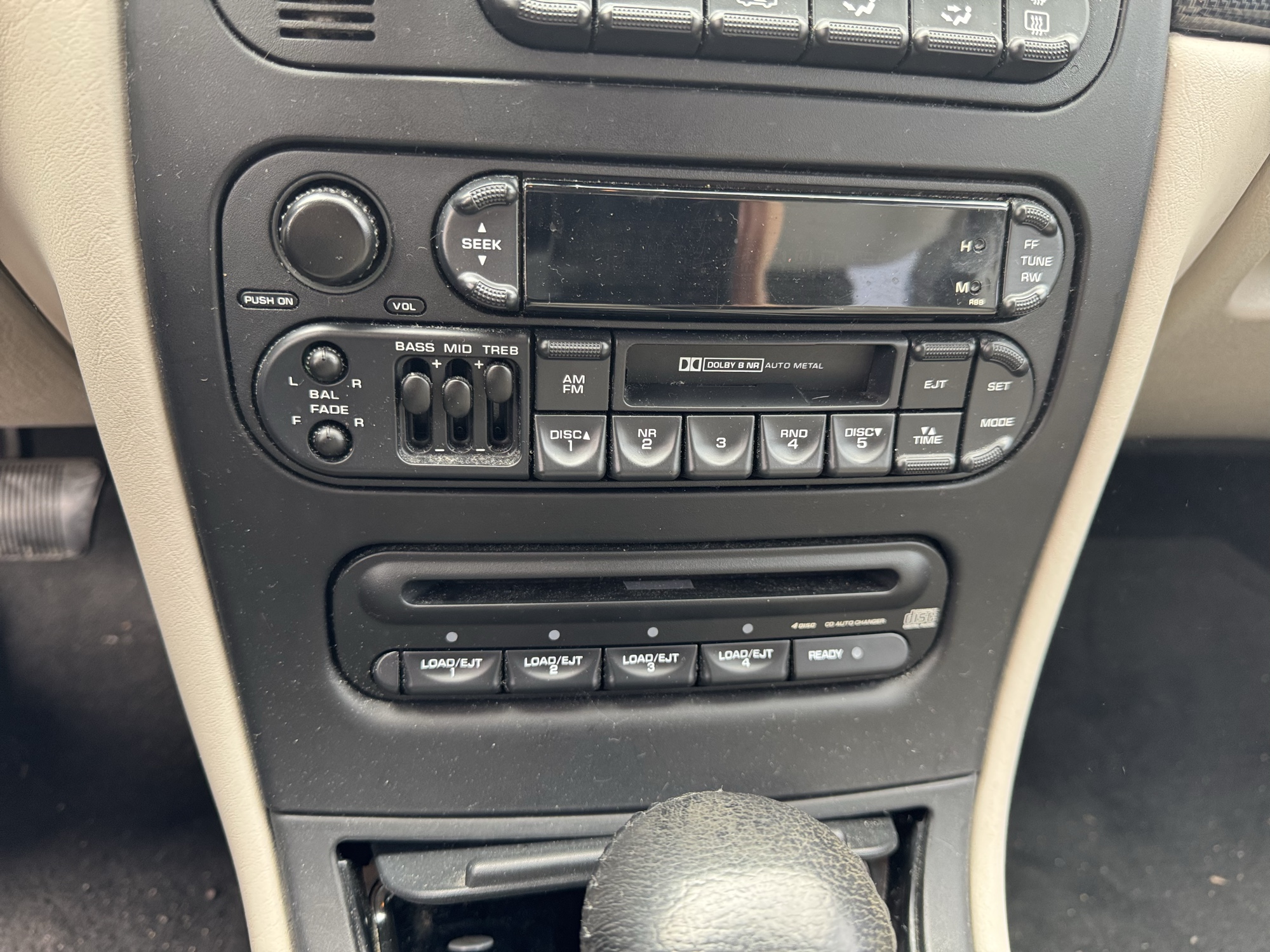 2002 chrysler 300m special with 71521 miles for sale near Elk River, Minnesota 106749_39_radio_closeup.jpg