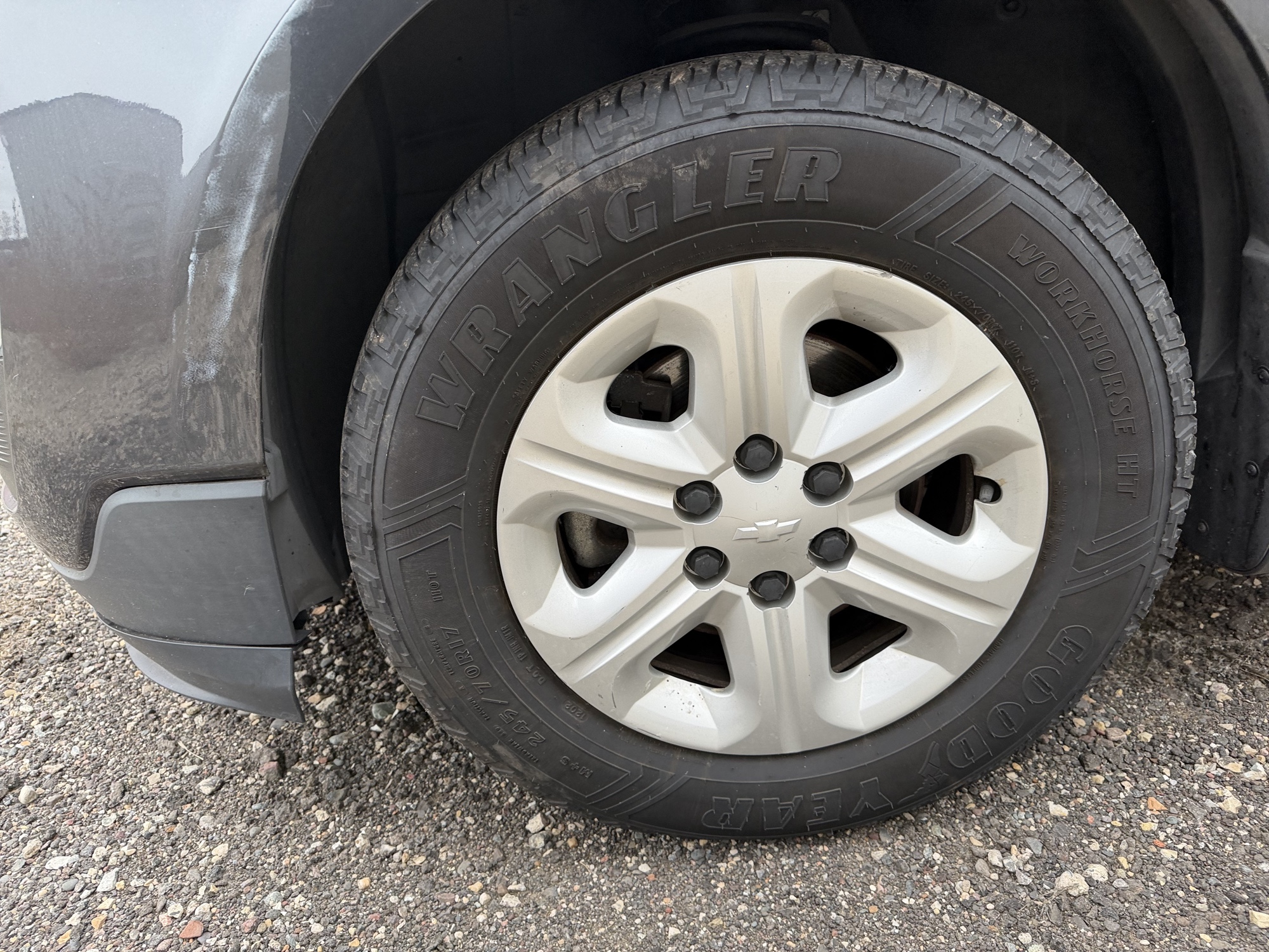 2014 chevrolet traverse ls-fwd with 145915 miles for sale near Elk River, Minnesota 106750_12_drv_front_wheel.jpg