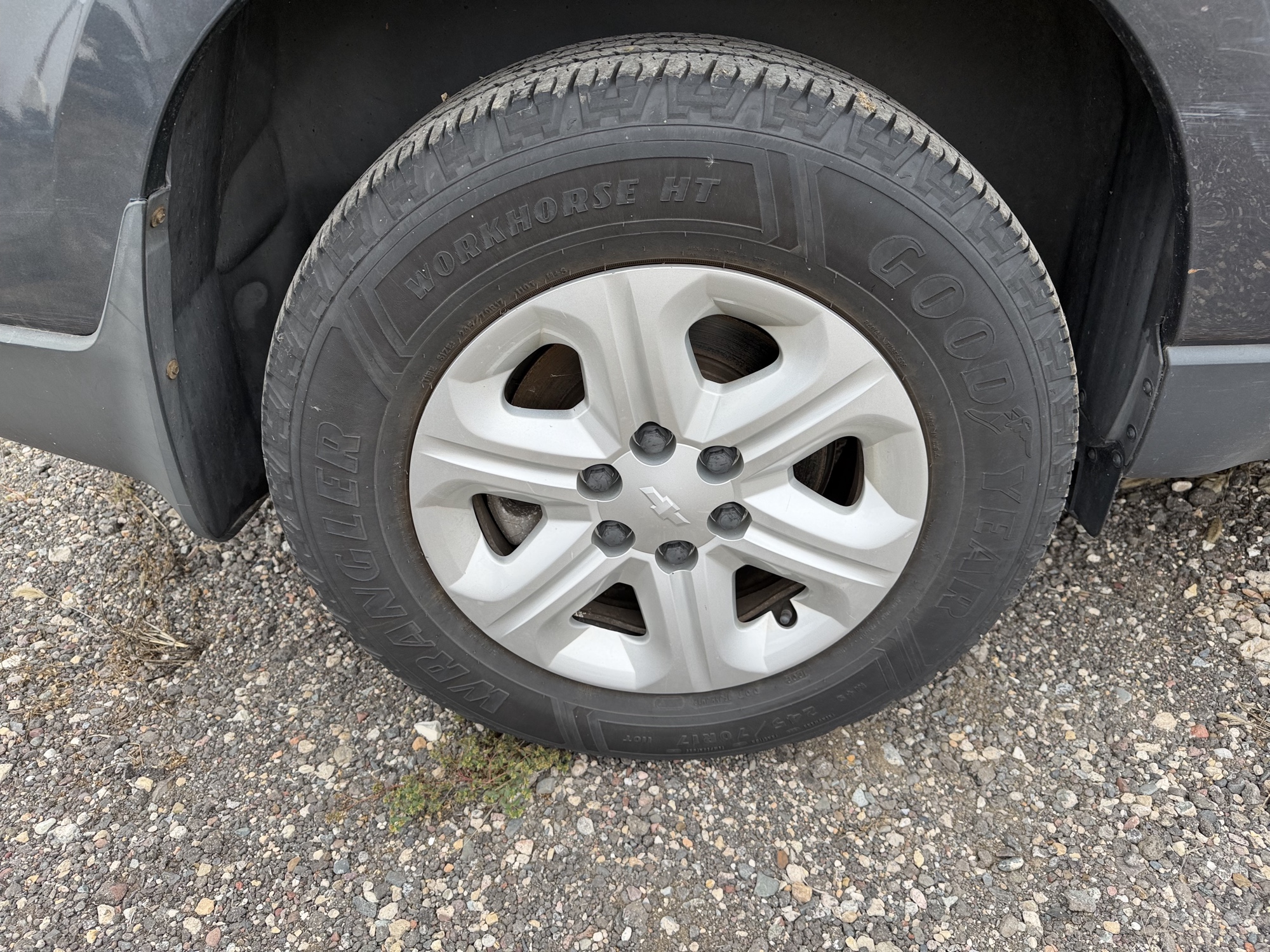 2014 chevrolet traverse ls-fwd with 145915 miles for sale near Elk River, Minnesota 106750_14_rear_pass_wheel.jpg