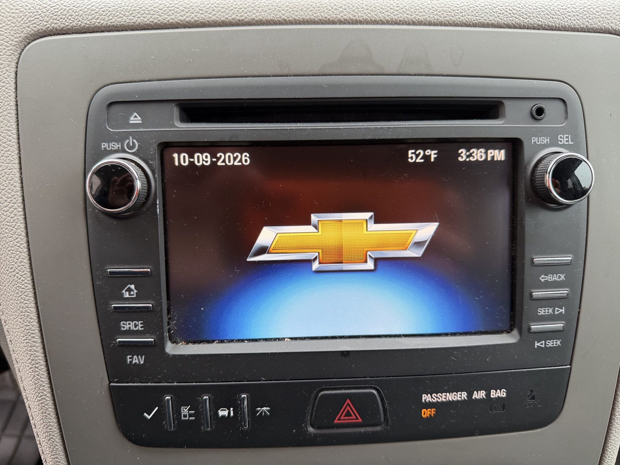2014 chevrolet traverse ls-fwd with 145915 miles for sale near Elk River, Minnesota 106750_39_radio_closeup.jpg