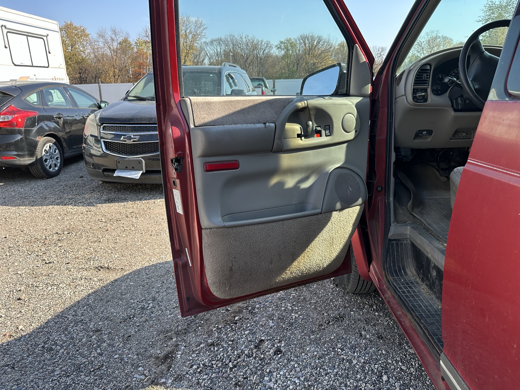 1998 chevrolet astro 2wd for sale near Elk River, Minnesota 106752_23_driver_door_panel.jpg