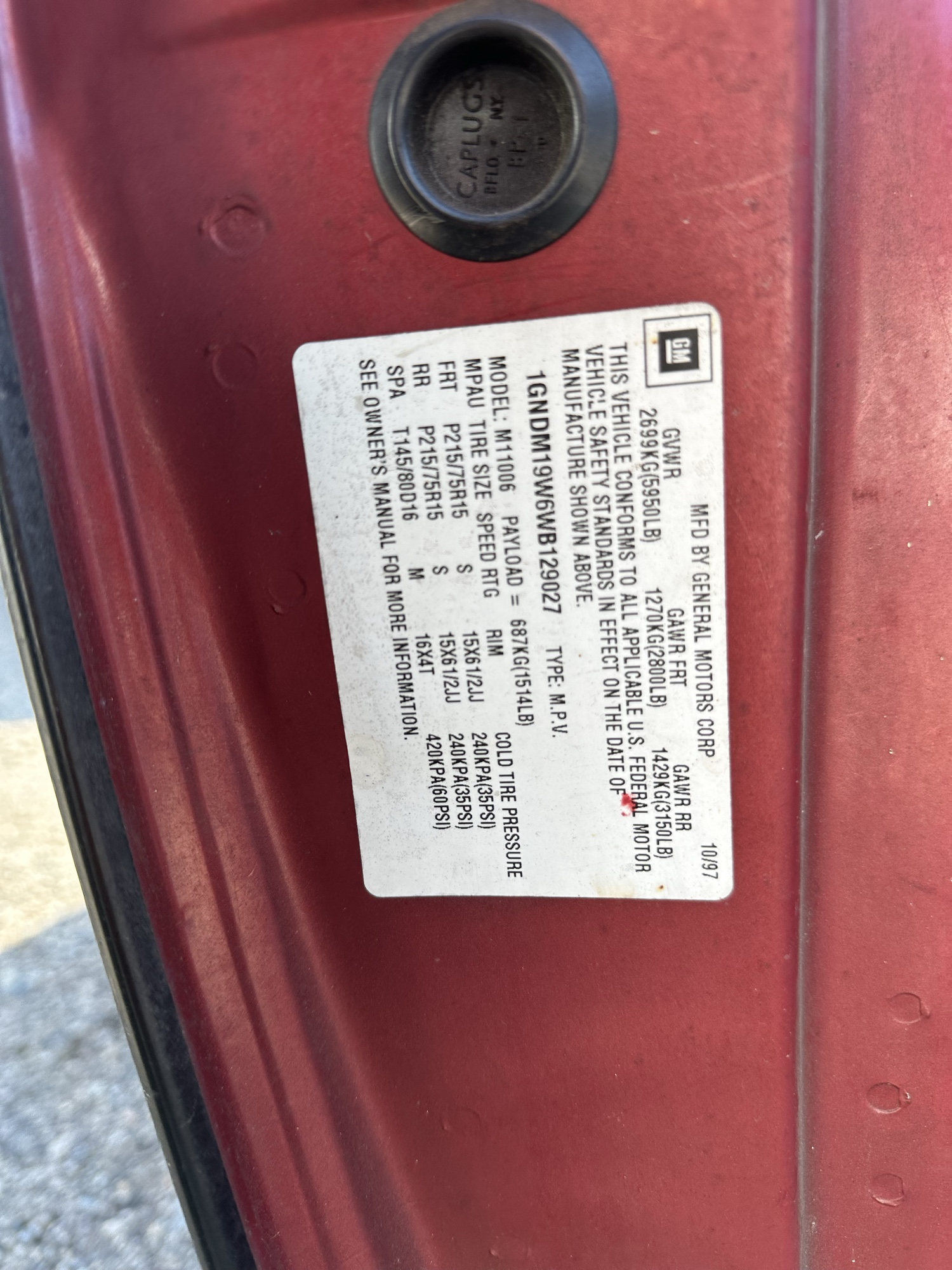 1998 chevrolet astro 2wd for sale near Elk River, Minnesota 106752_47_door_vin_sticker.jpg