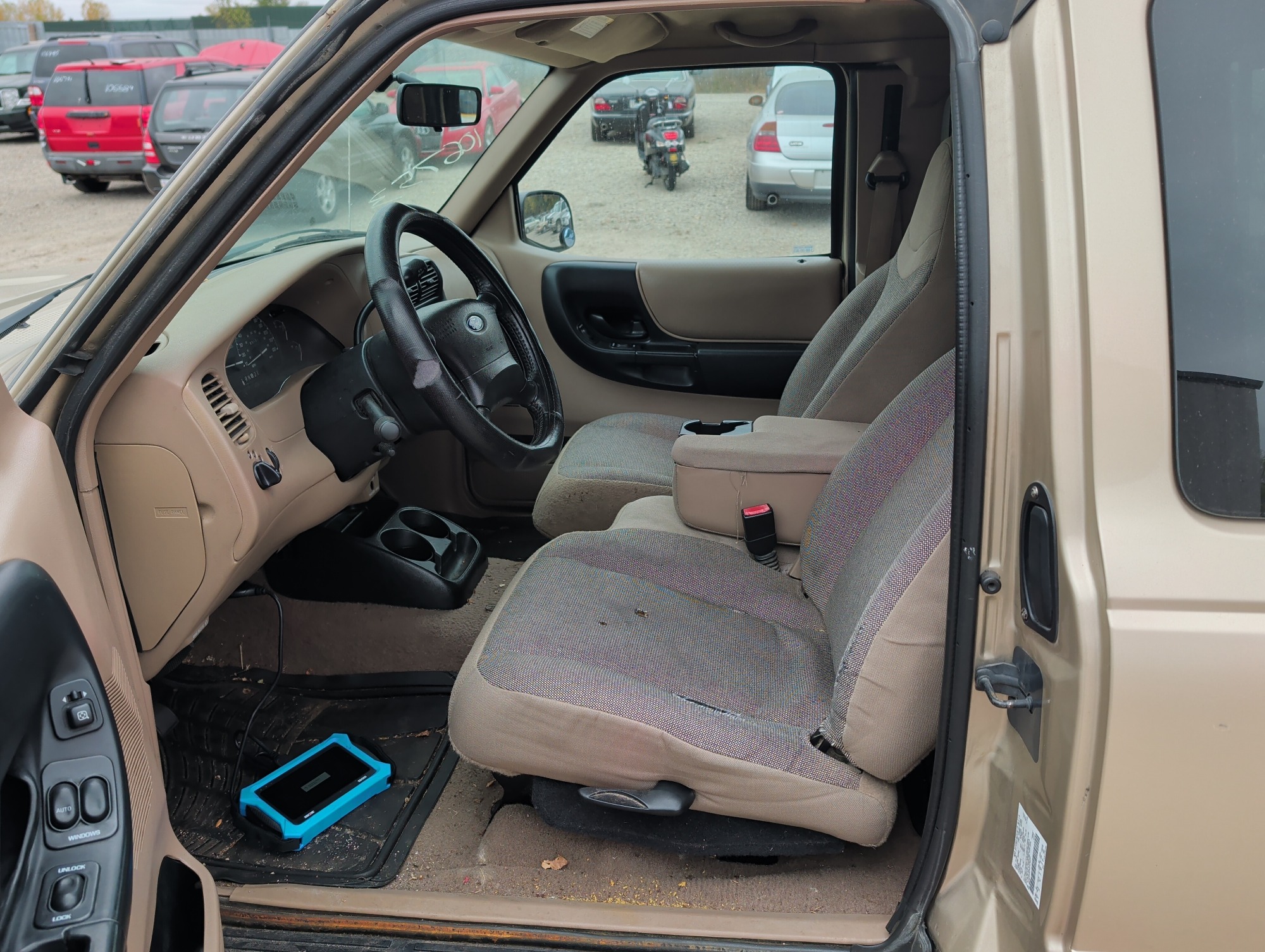 2002 ford ranger edge-supercab-4wd---375a with 165151 miles for sale near Elk River, Minnesota 106753_22_driver_seat.jpg