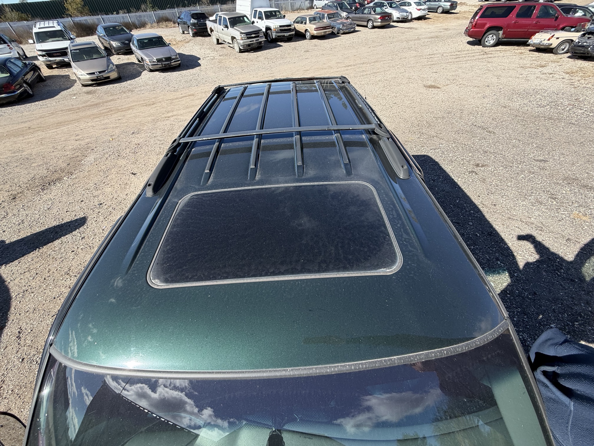 2001 chevrolet tahoe 4wd for sale near Elk River, Minnesota 106754_11_roof.jpg