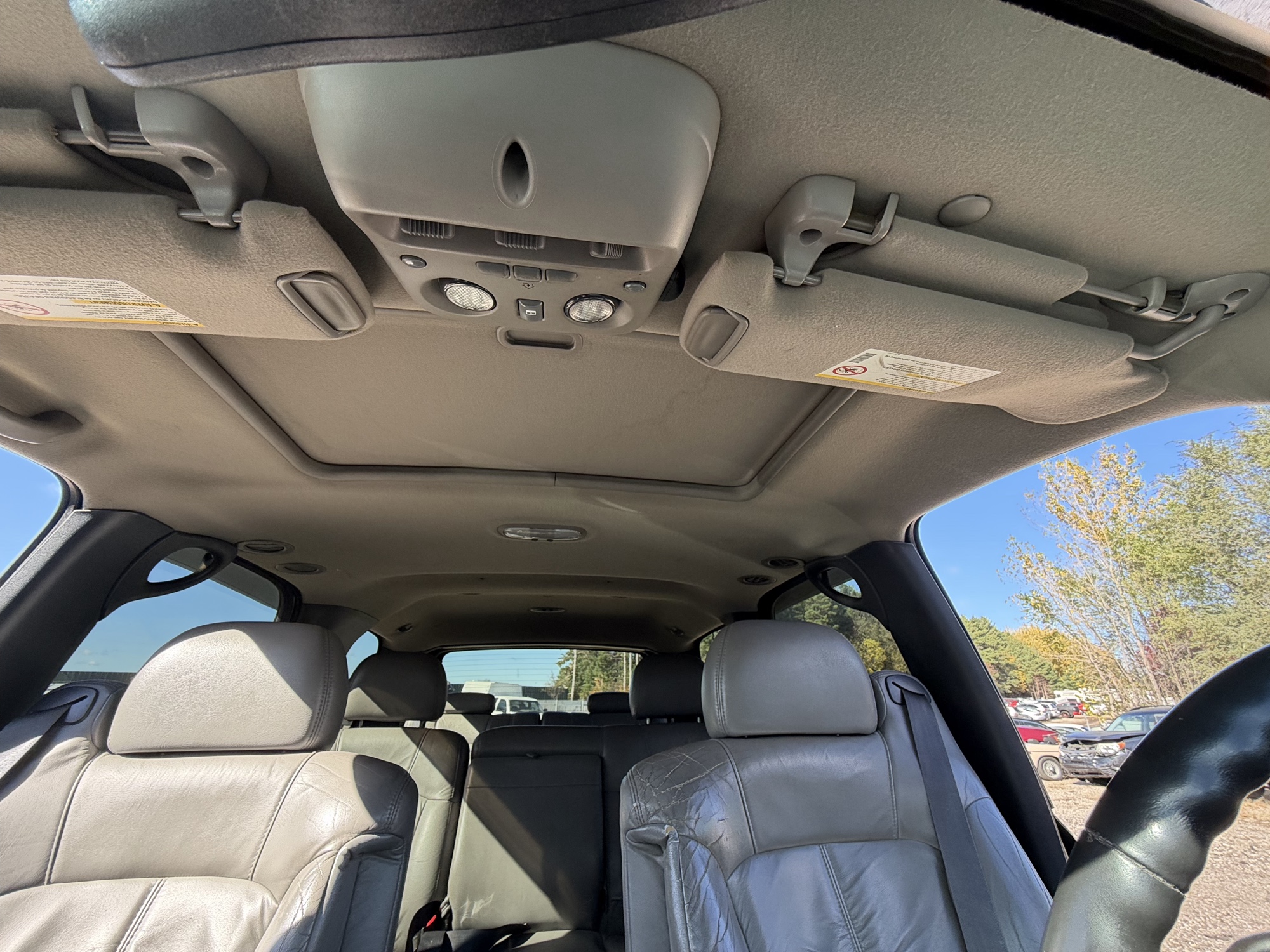 2001 chevrolet tahoe 4wd for sale near Elk River, Minnesota 106754_35_headliner_sunroof.jpg