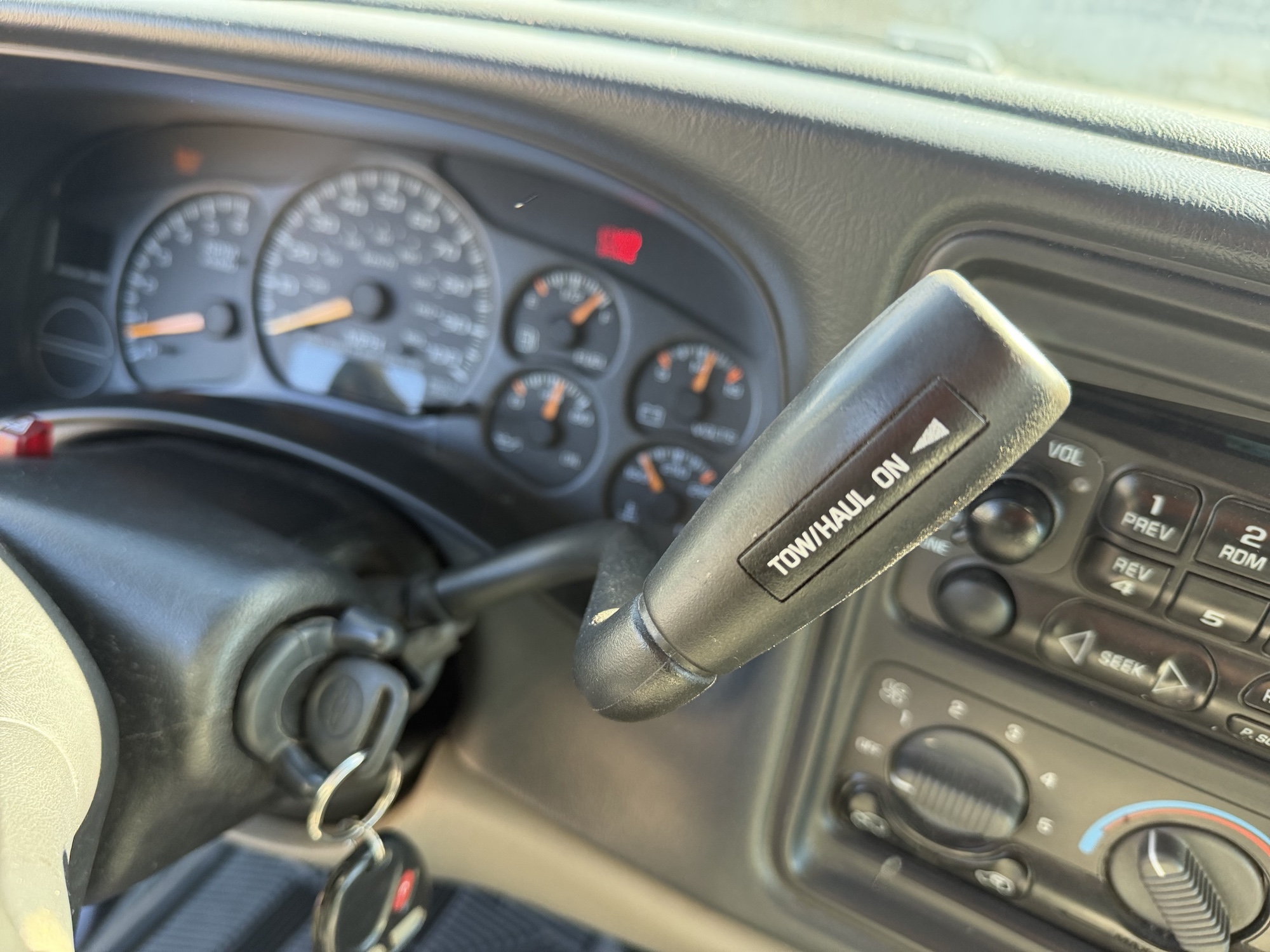 2001 chevrolet tahoe 4wd for sale near Elk River, Minnesota 106754_41_shifter.jpg