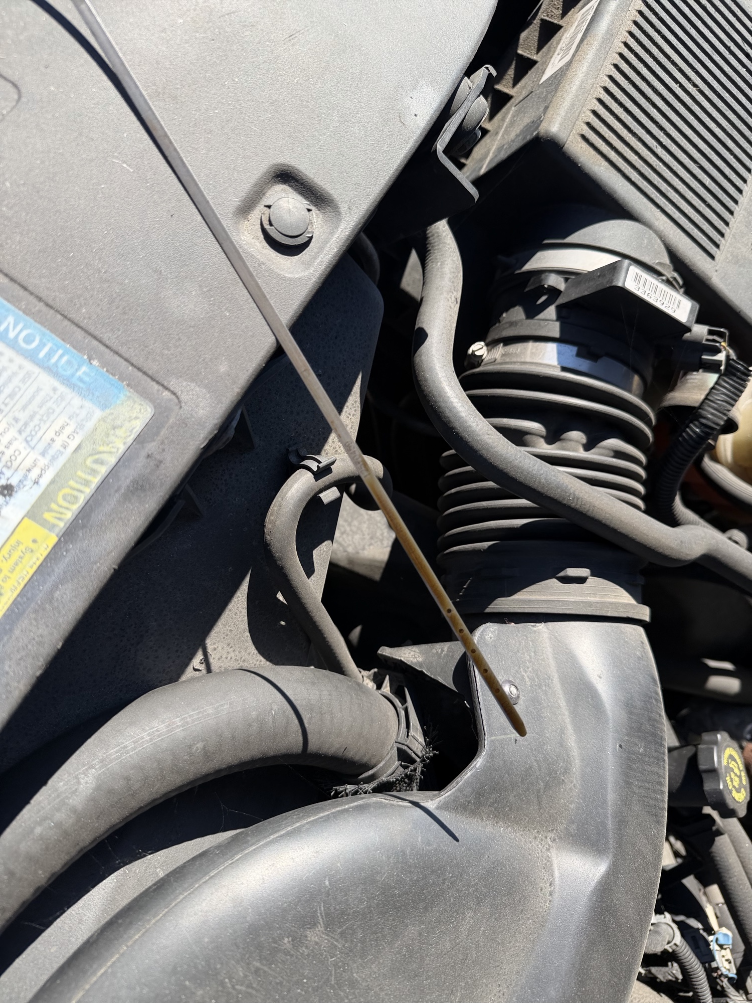 2001 chevrolet tahoe 4wd for sale near Elk River, Minnesota 106754_50_oil_dipstick.jpg