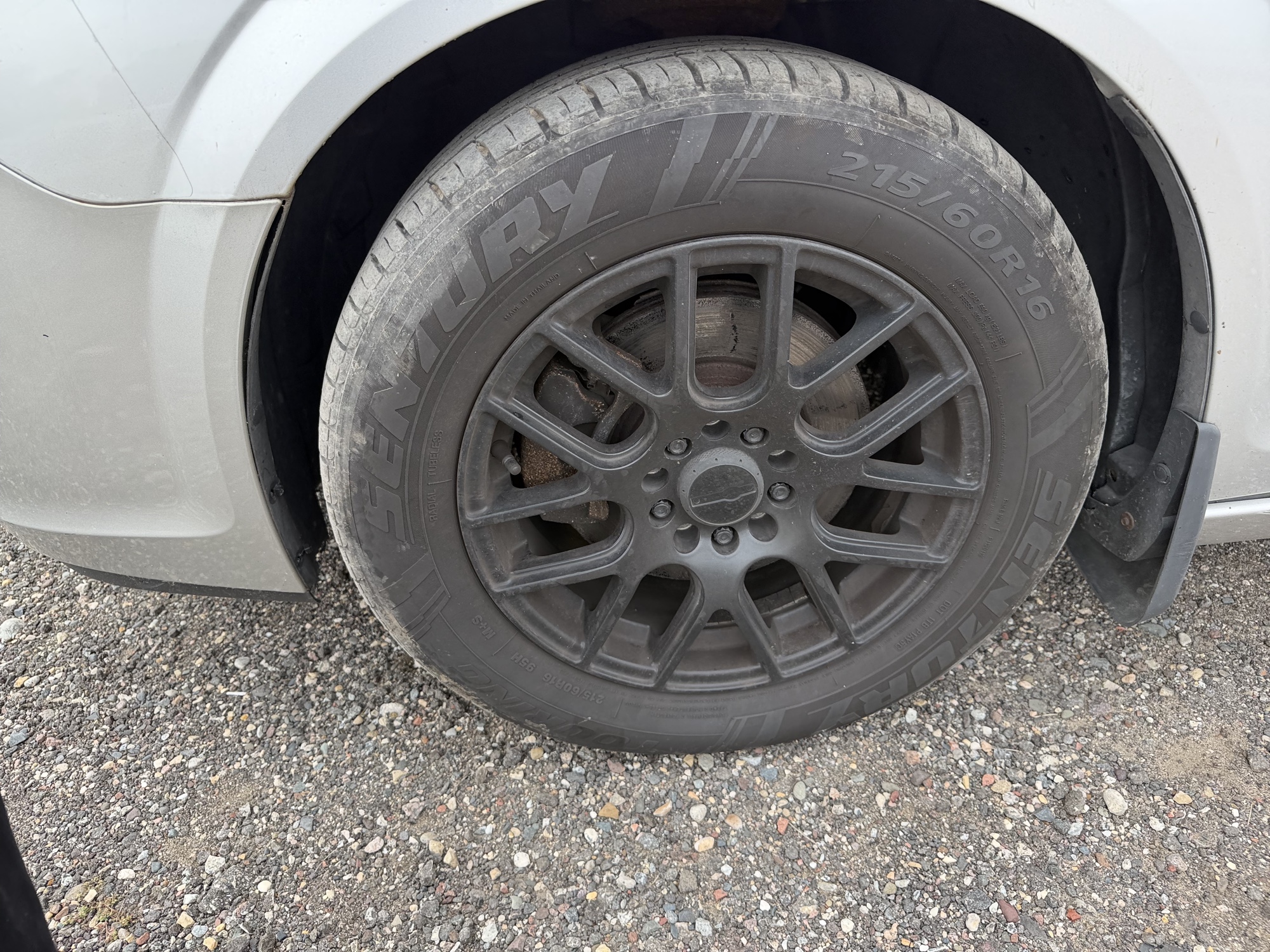 2008 saturn aura xe with 166520 miles for sale near Elk River, Minnesota 106755_12_drv_front_wheel.jpg