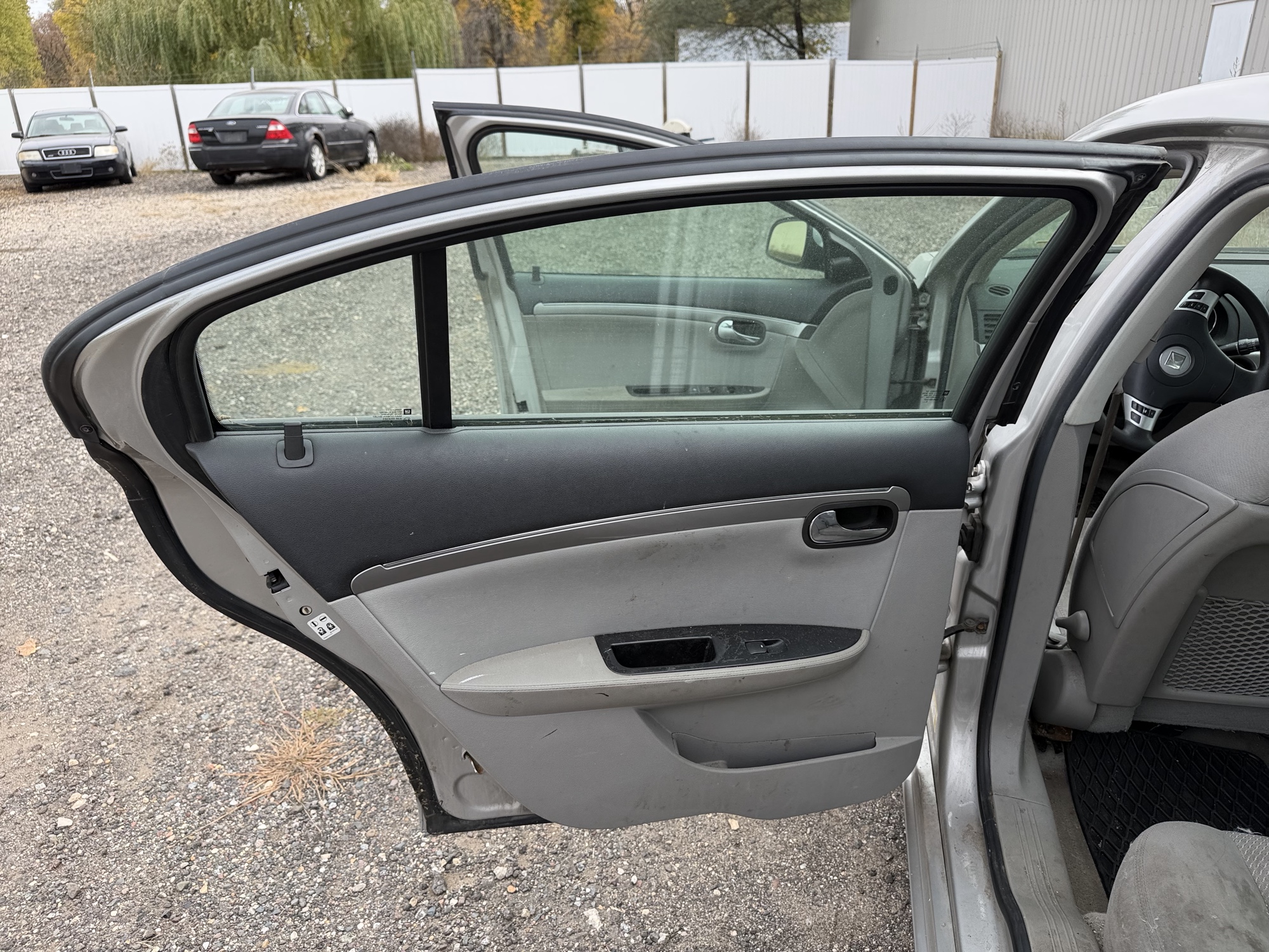 2008 saturn aura xe with 166520 miles for sale near Elk River, Minnesota 106755_25_drv_rear_door_panel.jpg