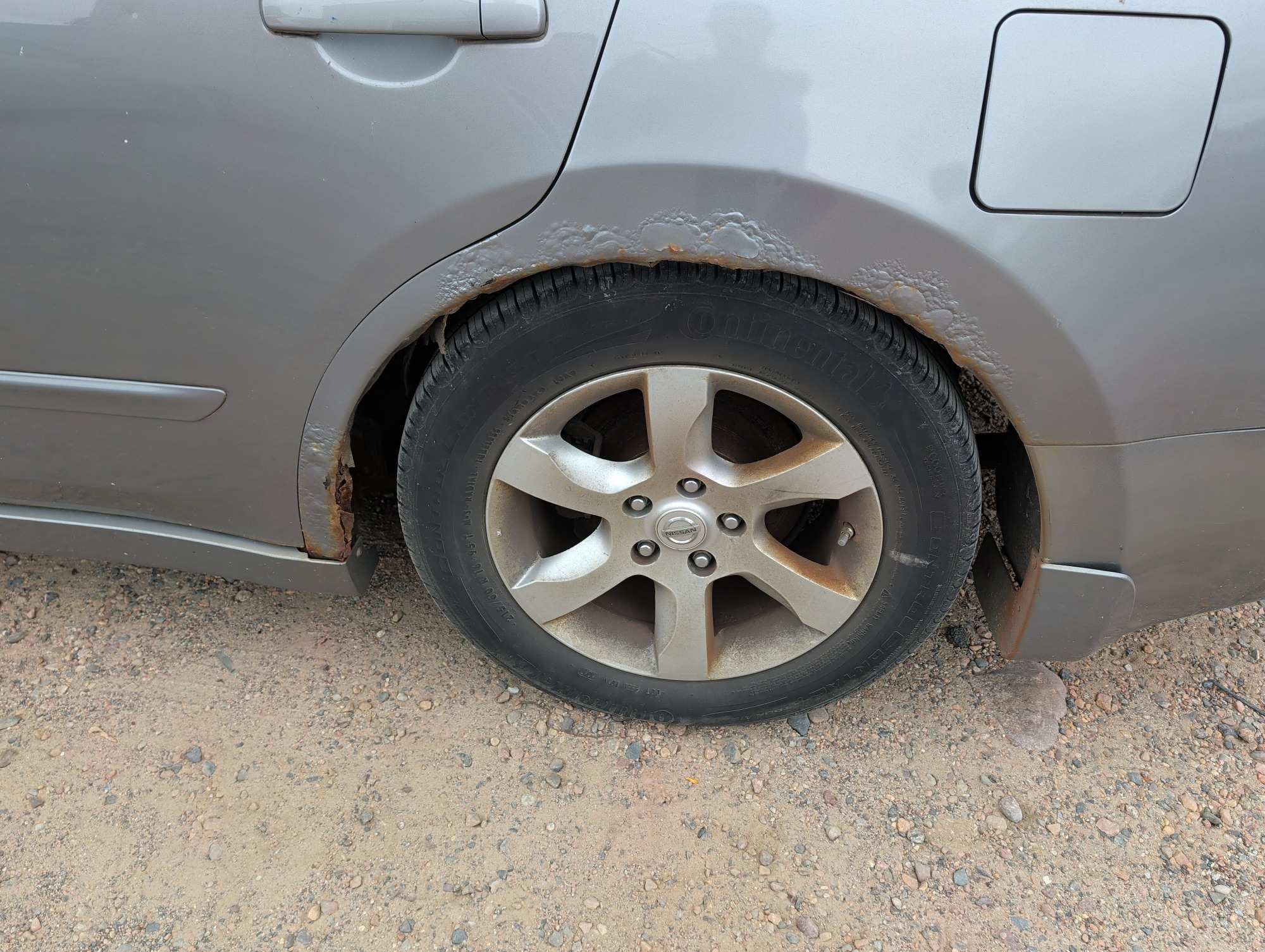 2008 nissan altima 2.5-s with 158918 miles for sale near Elk River, Minnesota 106757_13_rear_drv_wheel.jpg