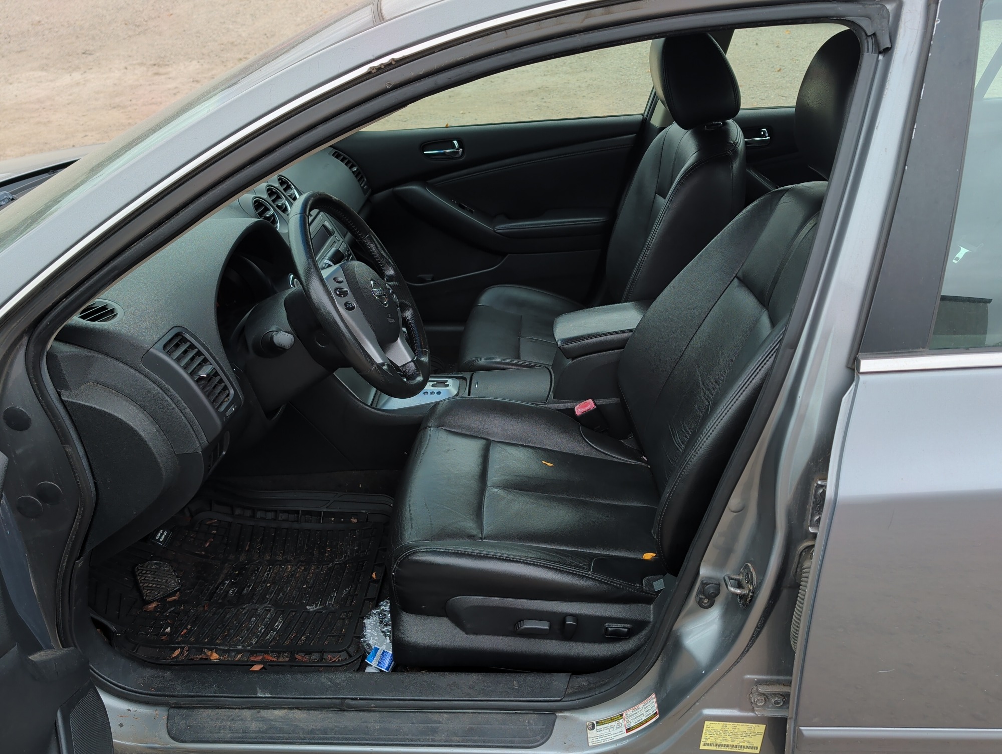 2008 nissan altima 2.5-s with 158918 miles for sale near Elk River, Minnesota 106757_22_driver_seat.jpg