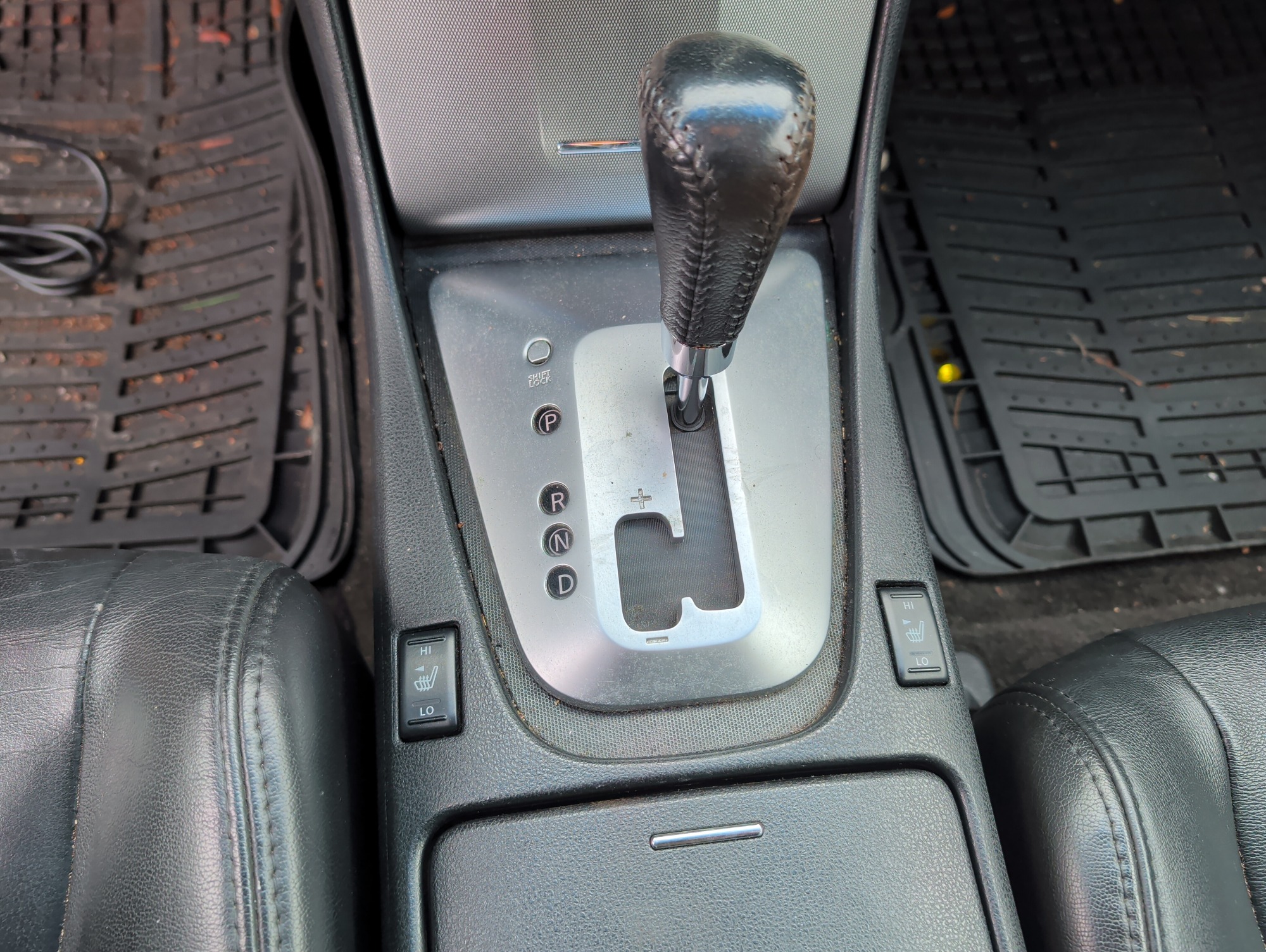 2008 nissan altima 2.5-s with 158918 miles for sale near Elk River, Minnesota 106757_41_shifter.jpg