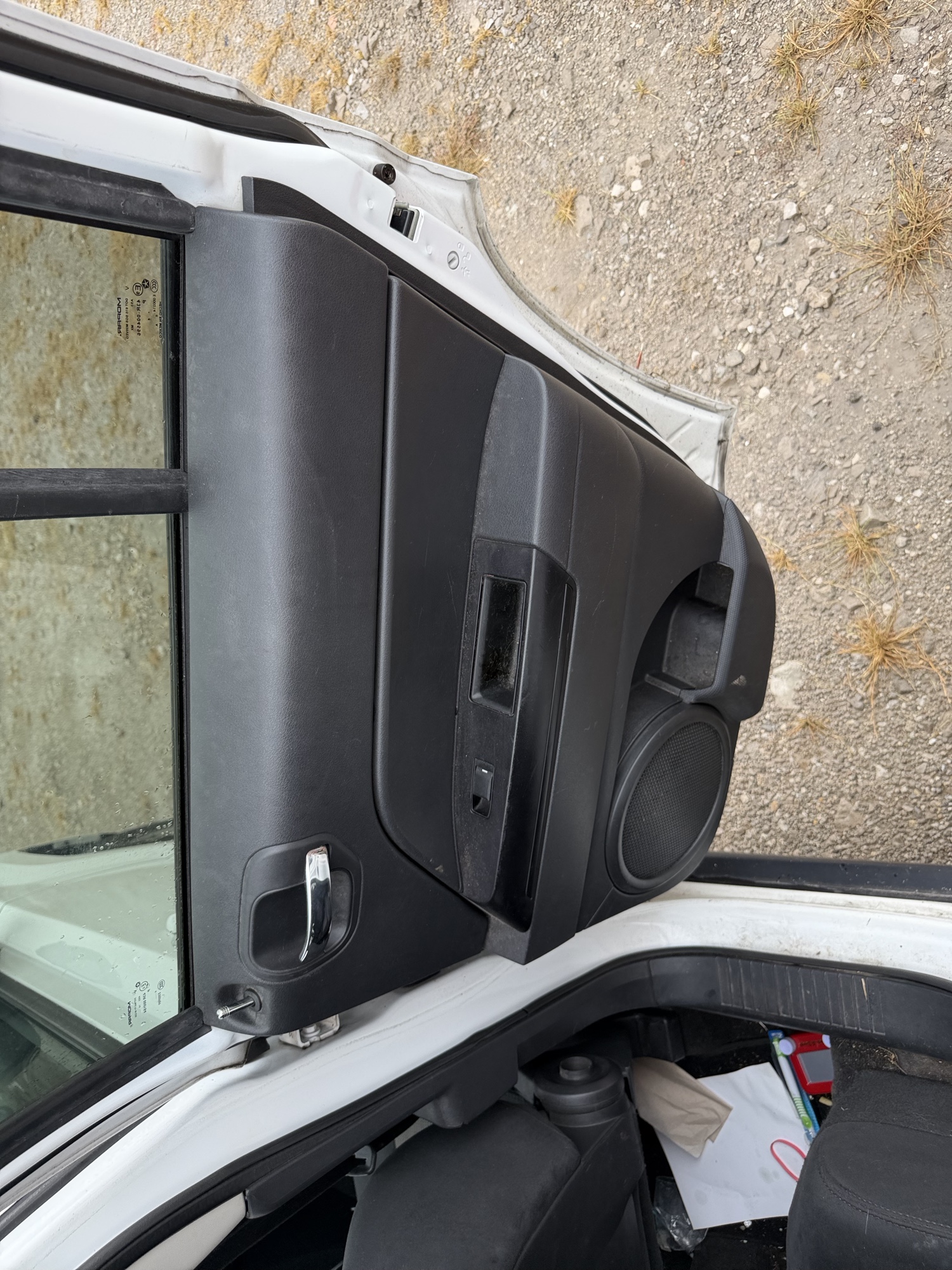 2015 jeep patriot sport-2wd with 183156 miles for sale near St. Louis, Missouri 106759_30_pass_rear_door_panel.jpg