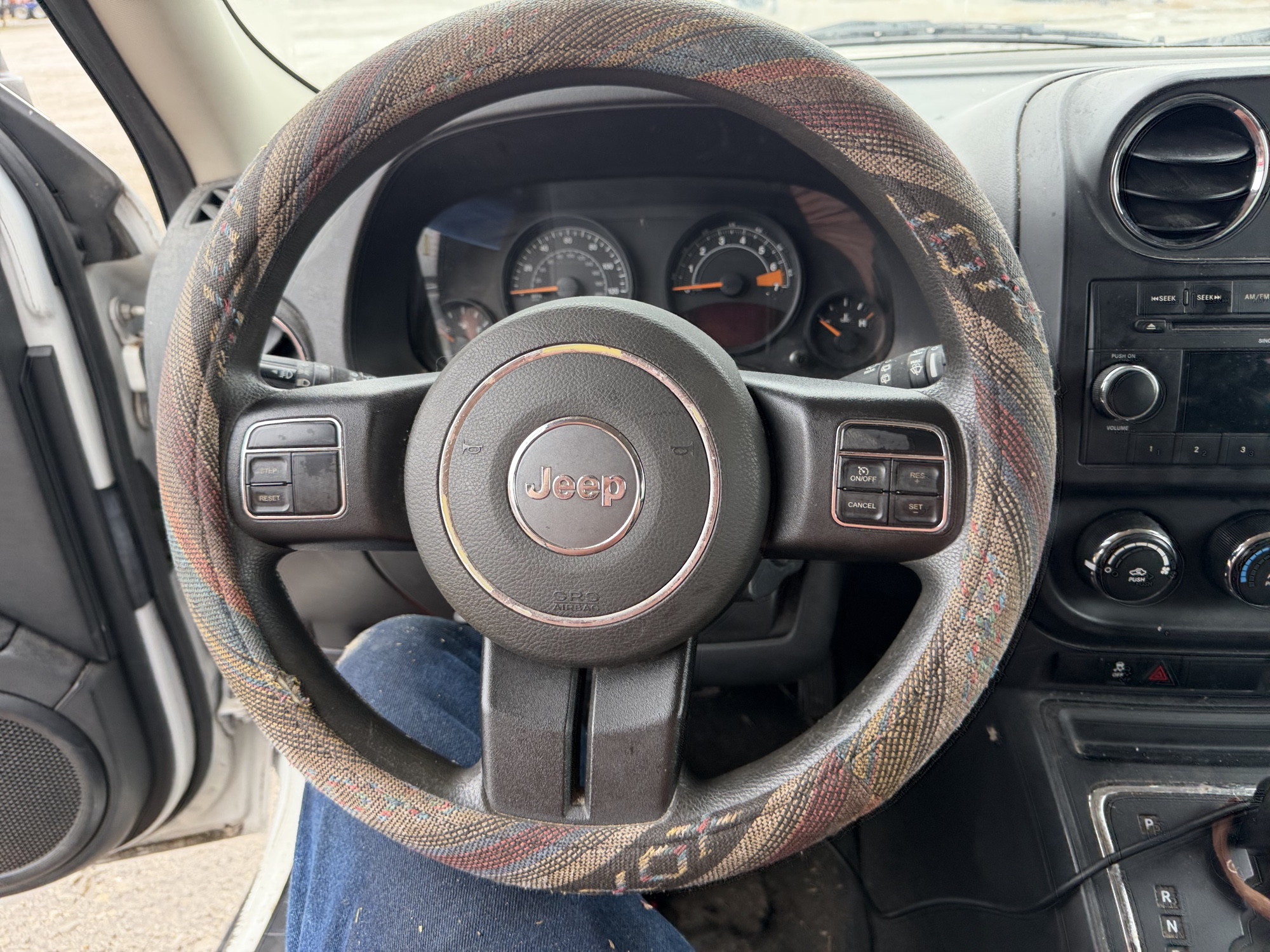 2015 jeep patriot sport-2wd with 183156 miles for sale near St. Louis, Missouri 106759_36_steering_wheel.jpg