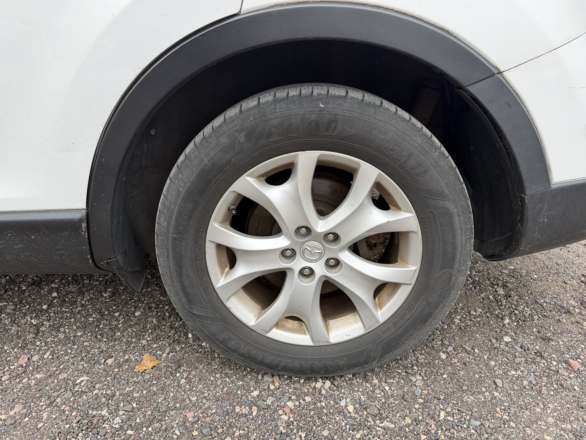 2011 mazda cx-9 touring-awd with 171789 miles for sale near Elk River, Minnesota 106761_13_rear_drv_wheel.jpg