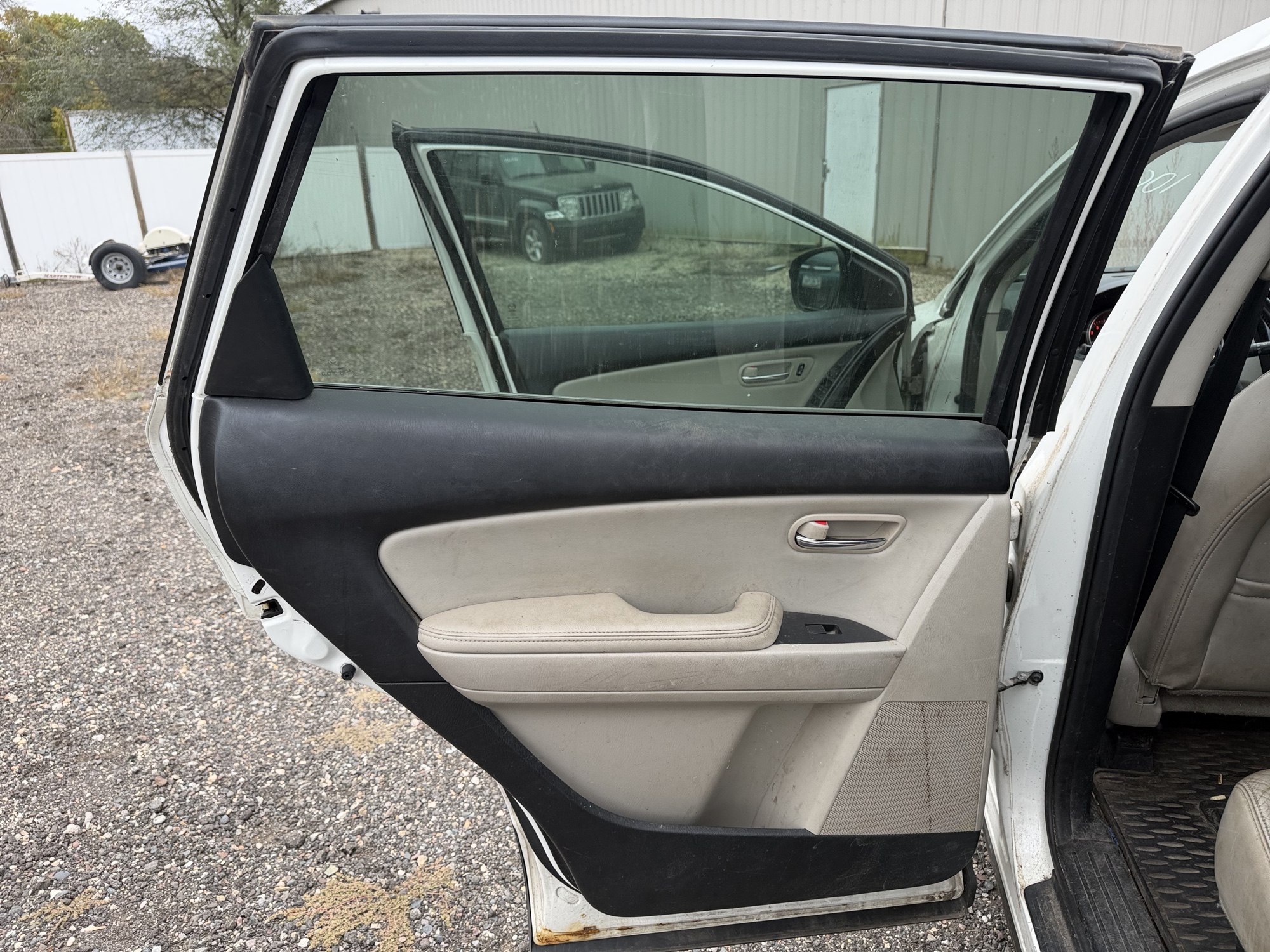 2011 mazda cx-9 touring-awd with 171789 miles for sale near Elk River, Minnesota 106761_25_drv_rear_door_panel.jpg