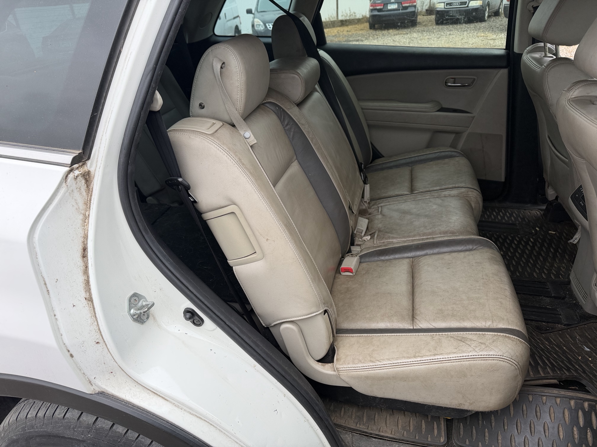 2011 mazda cx-9 touring-awd with 171789 miles for sale near Elk River, Minnesota 106761_28_pass_rear_seat.jpg