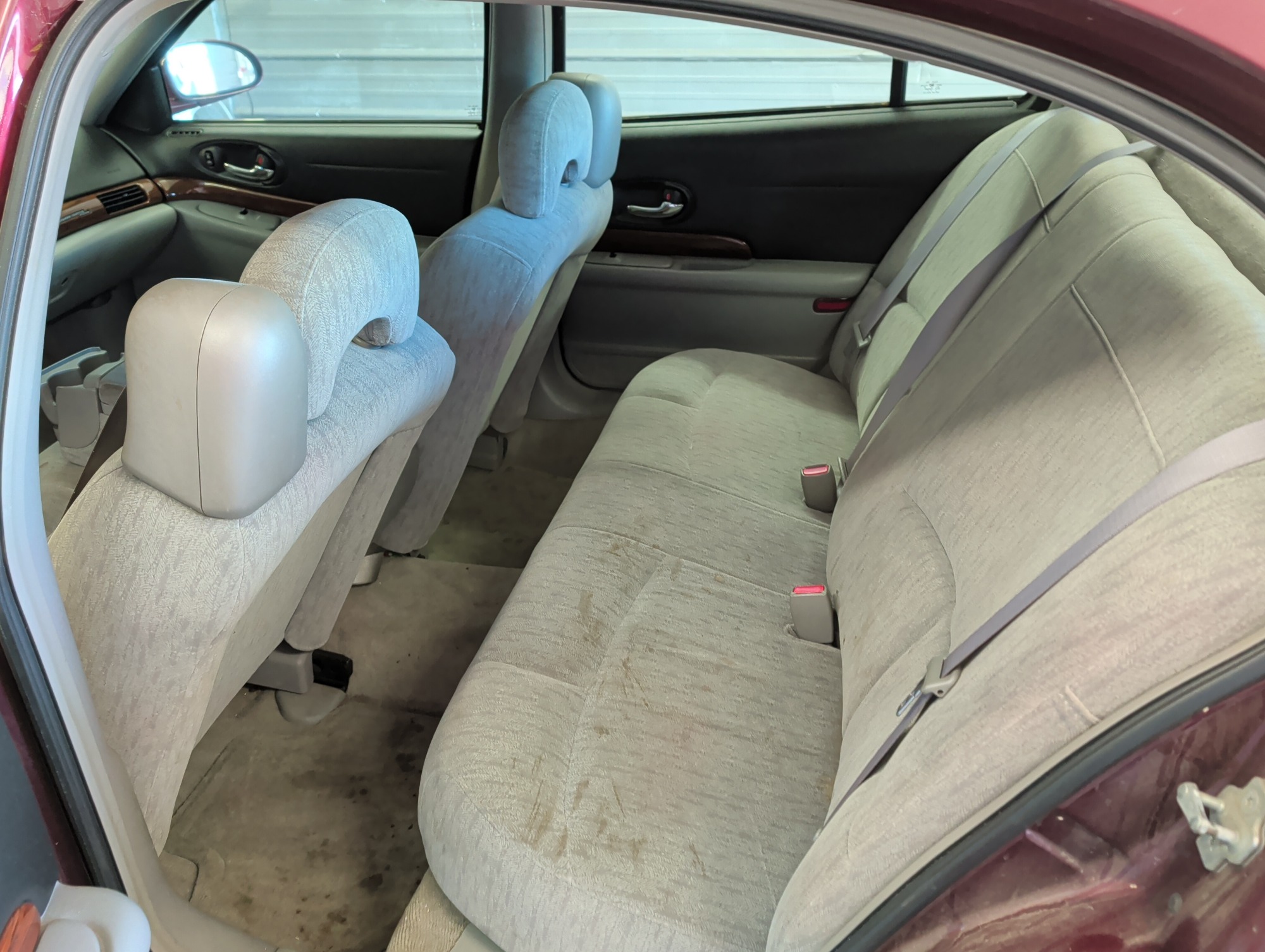 2005 buick lesabre custom with 143292 miles for sale near Elk River, Minnesota 106762_24_drv_rear_seat.jpg