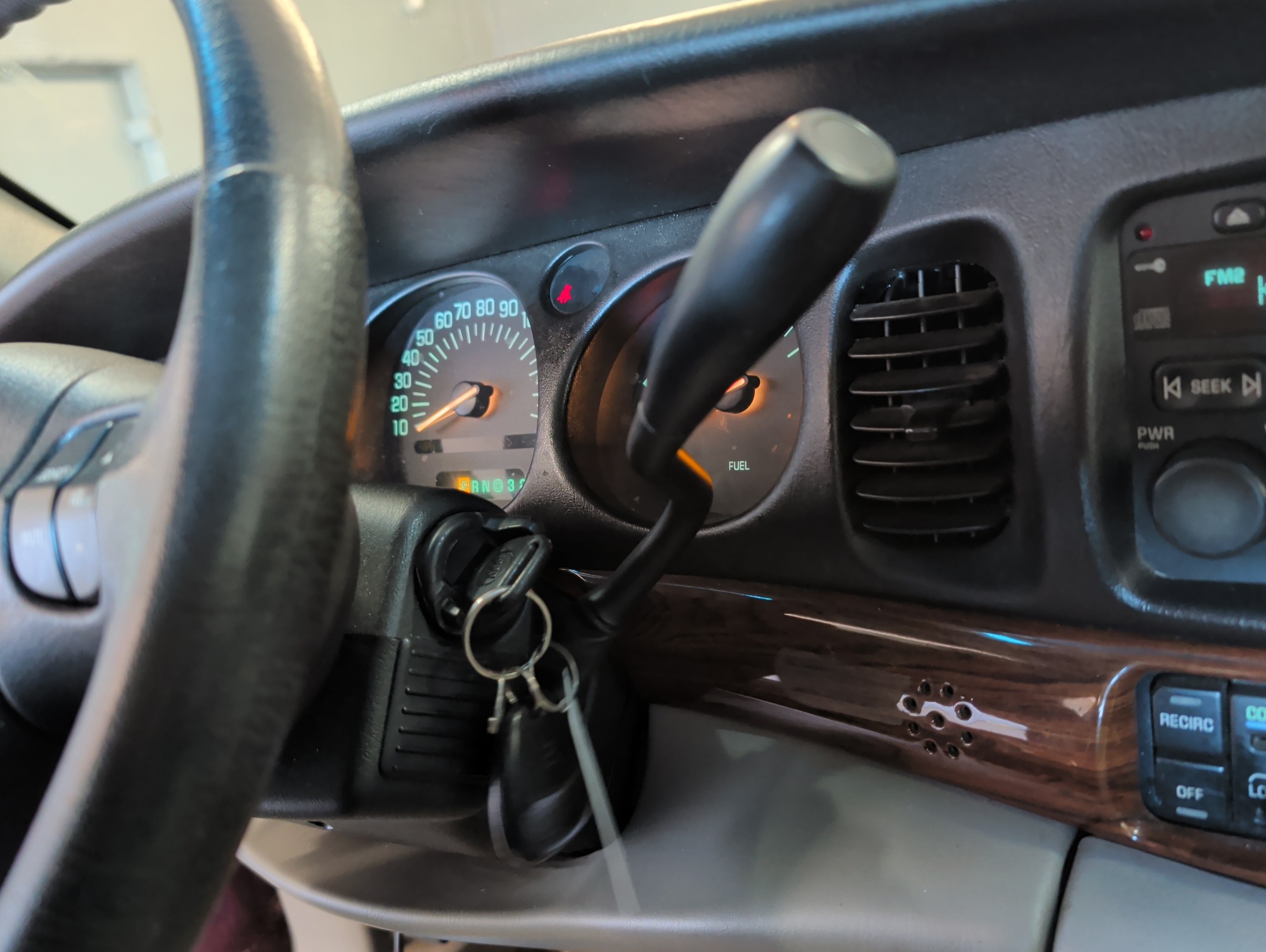 2005 buick lesabre custom with 143292 miles for sale near Elk River, Minnesota 106762_41_shifter.jpg