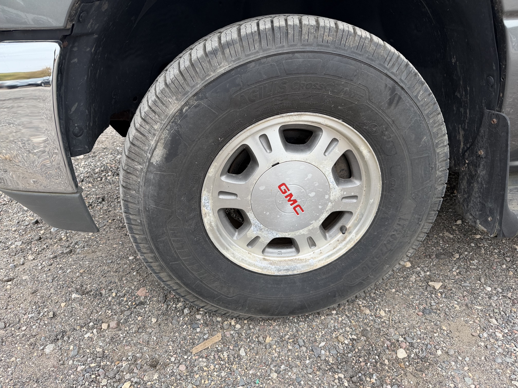 2002 gmc sierra-1500 sl-ext.-cab-short-bed-4wd with 83587 miles for sale near Elk River, Minnesota 106764_12_drv_front_wheel.jpg